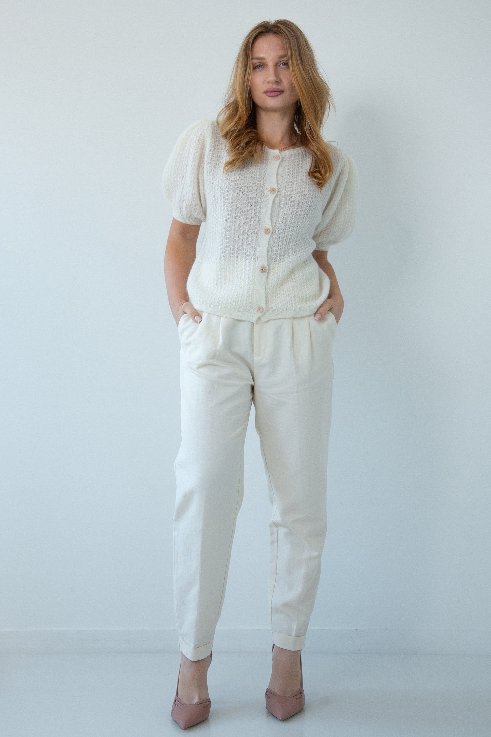 Zapinany sweter z wełny baby alpaka i wełny virgin różowy Ecru