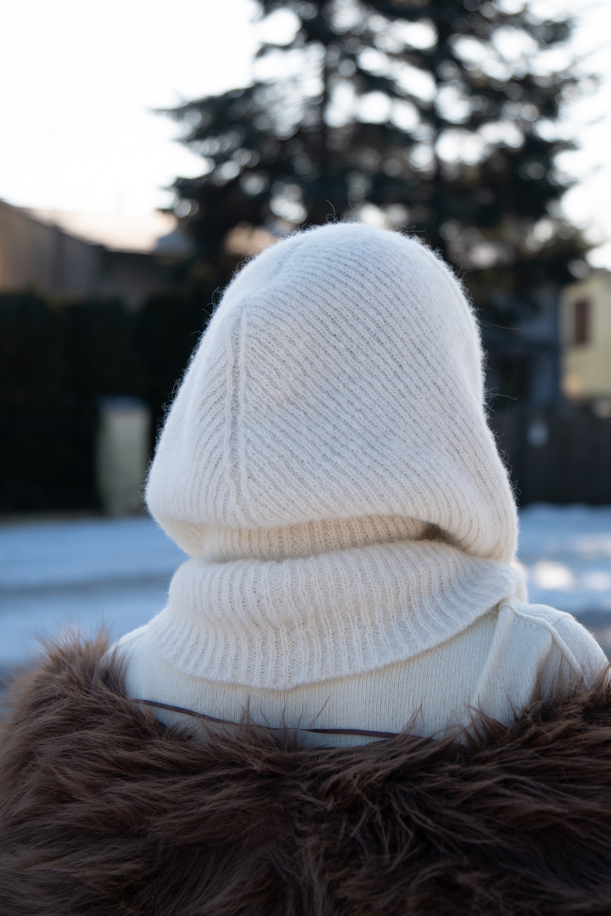 Balaclava z wełny alpaki Cloudveil ecru