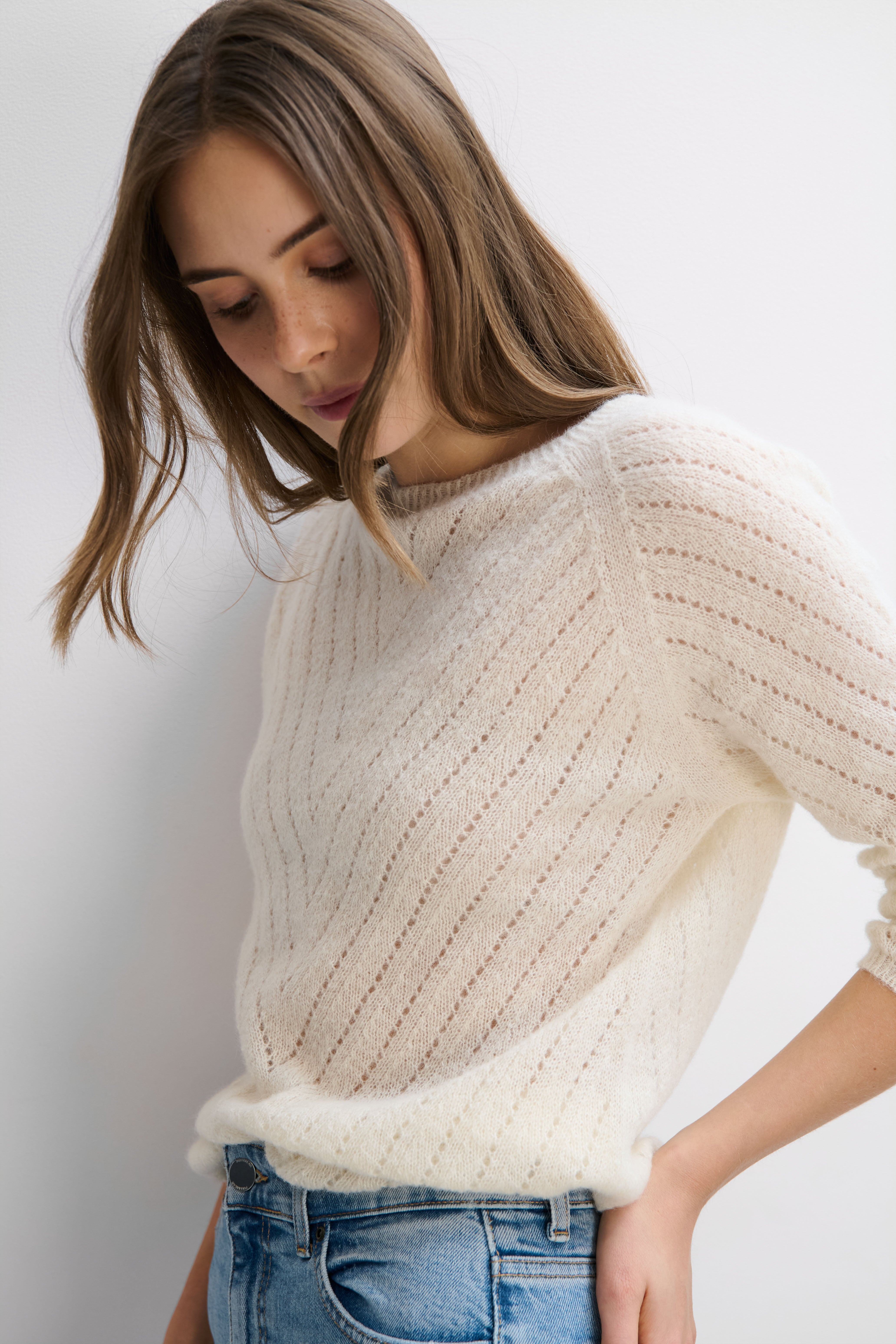 Klasyczny sweter z jedwabiu i wełny alpaki ecru