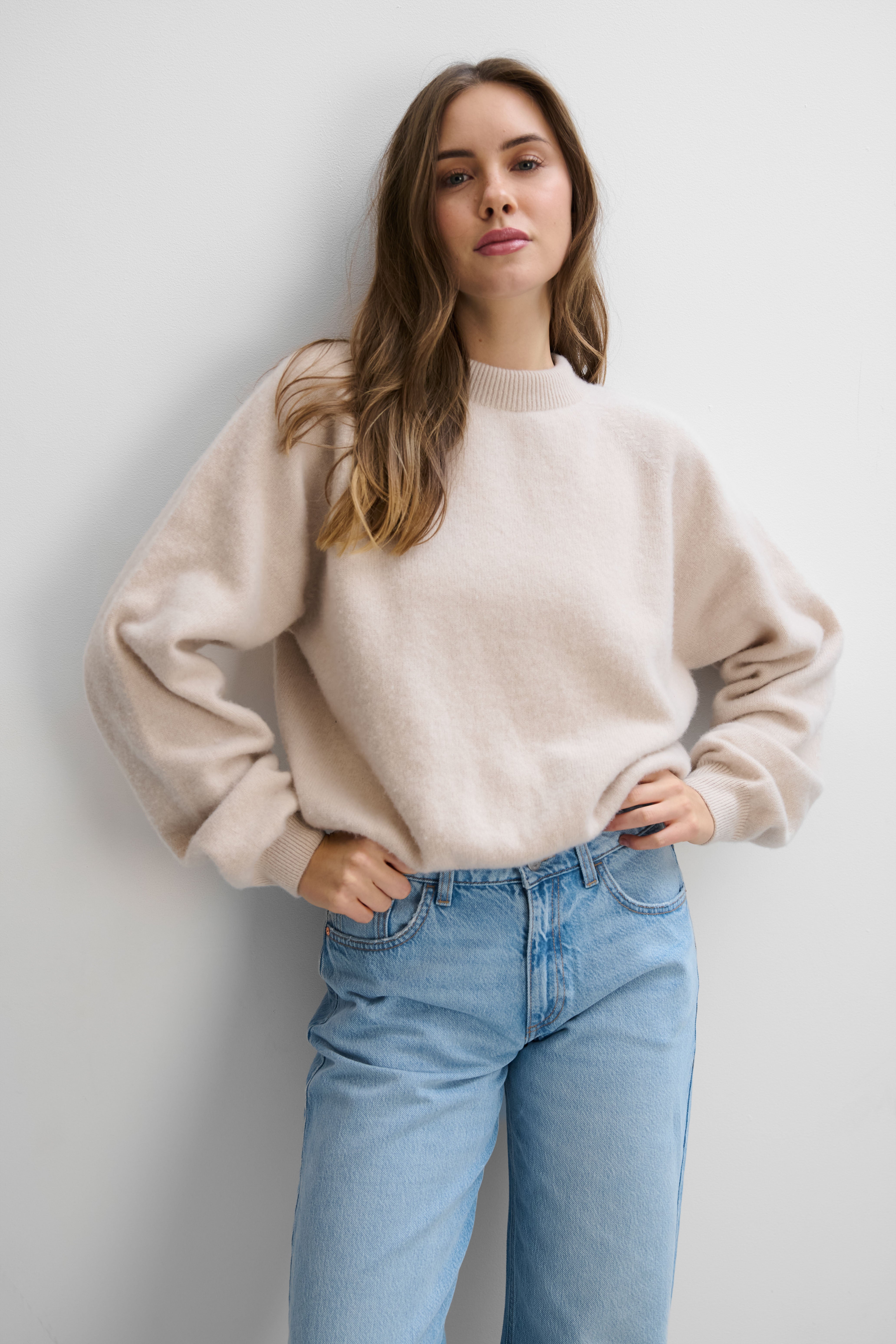 Sweter z kaszmiru Cashmere Velvet Air jasny beż