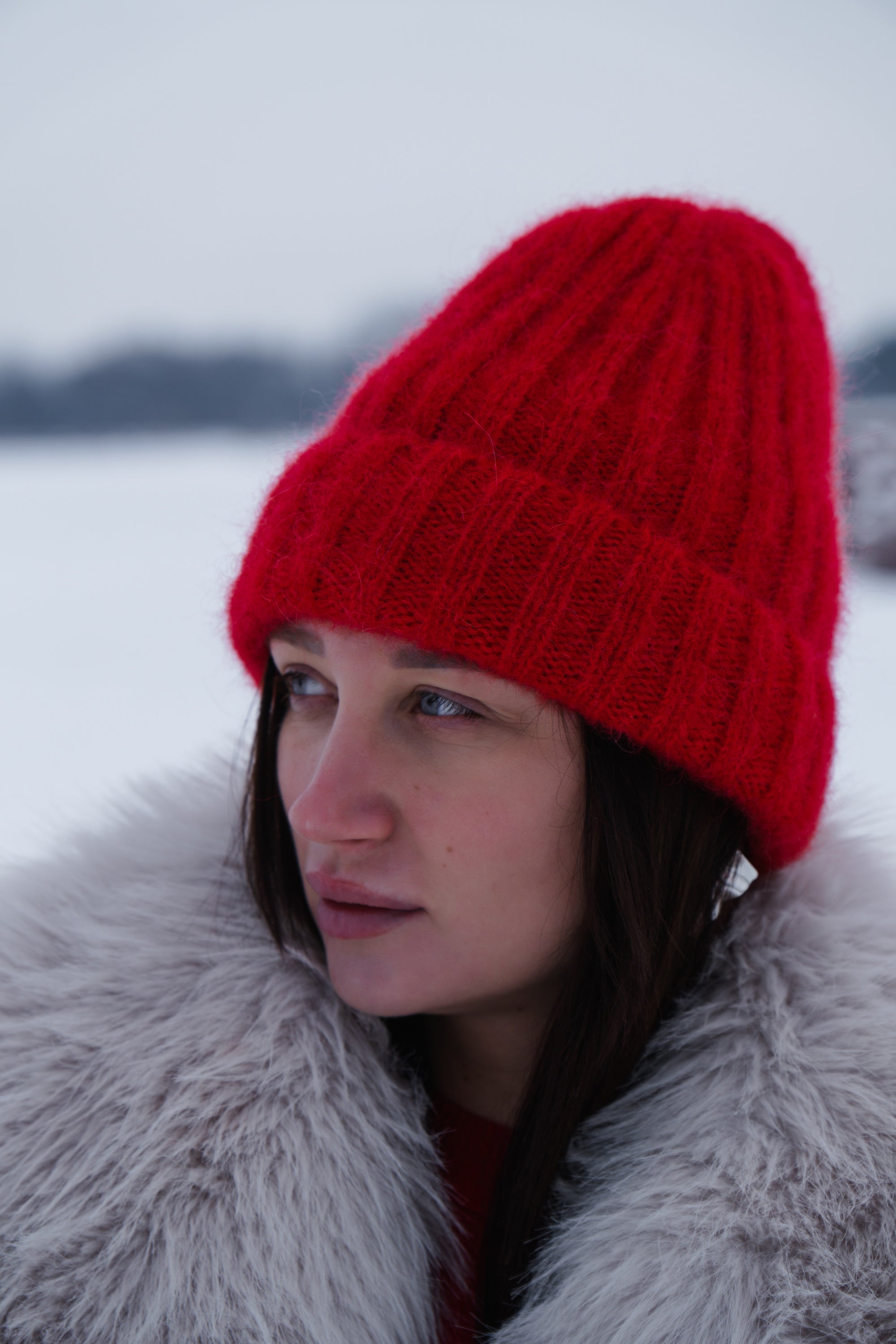 Czapka z wełny alpaki Snow Kiss czerwony