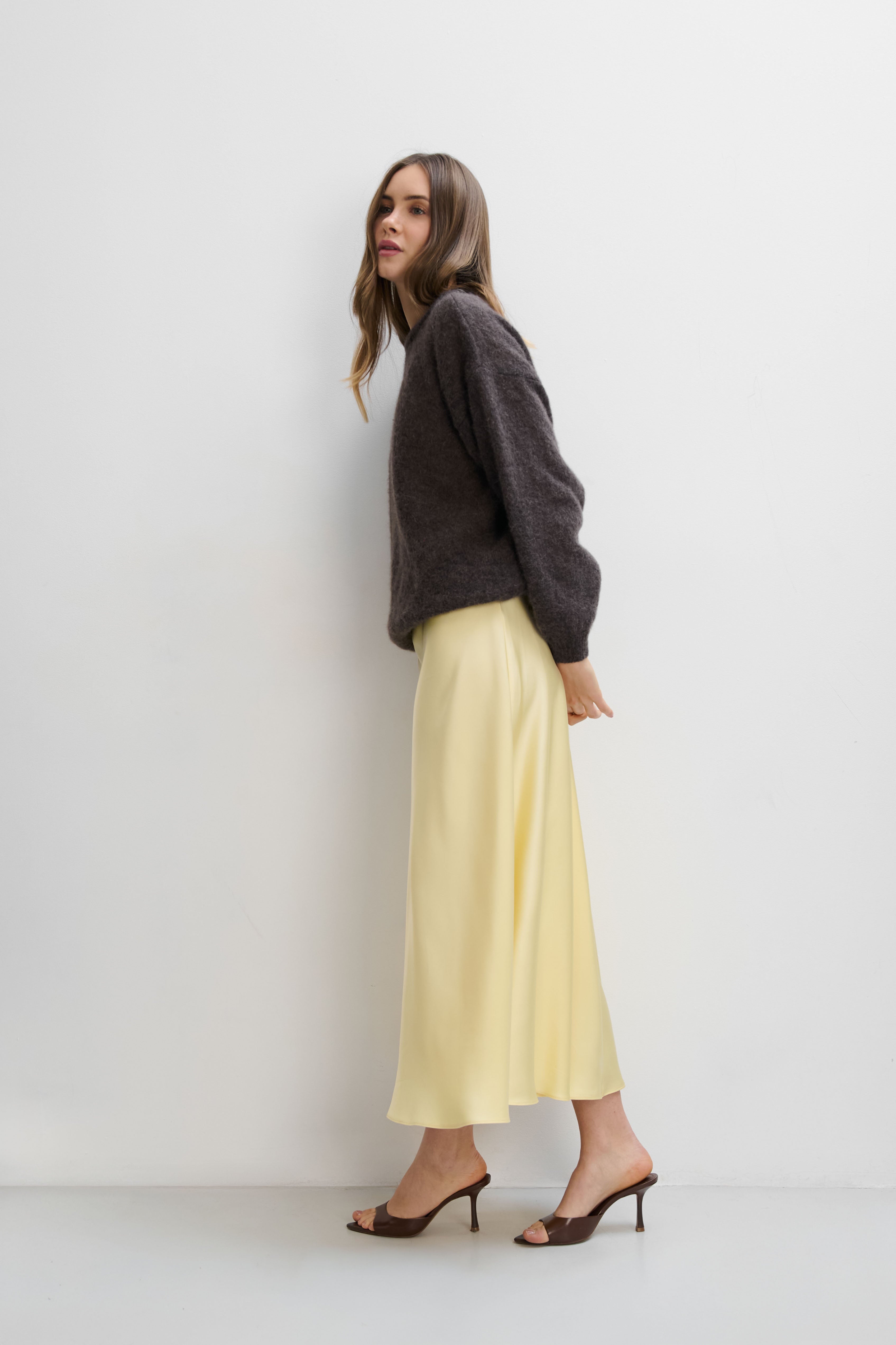 Lekki sweter z wełny alpaki Aura brązowy