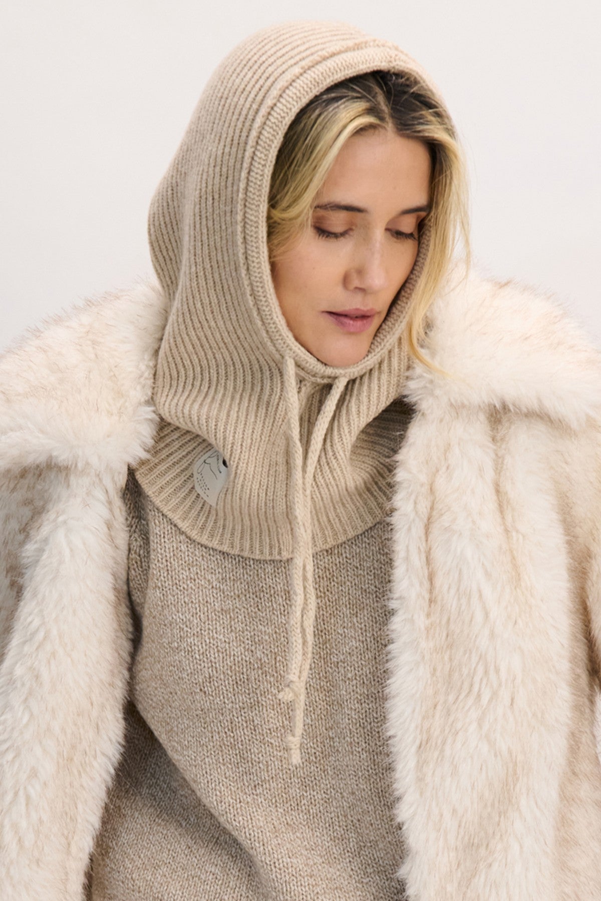 Balaclava kominiarka wełniana prążkowany splot beżowy - 2