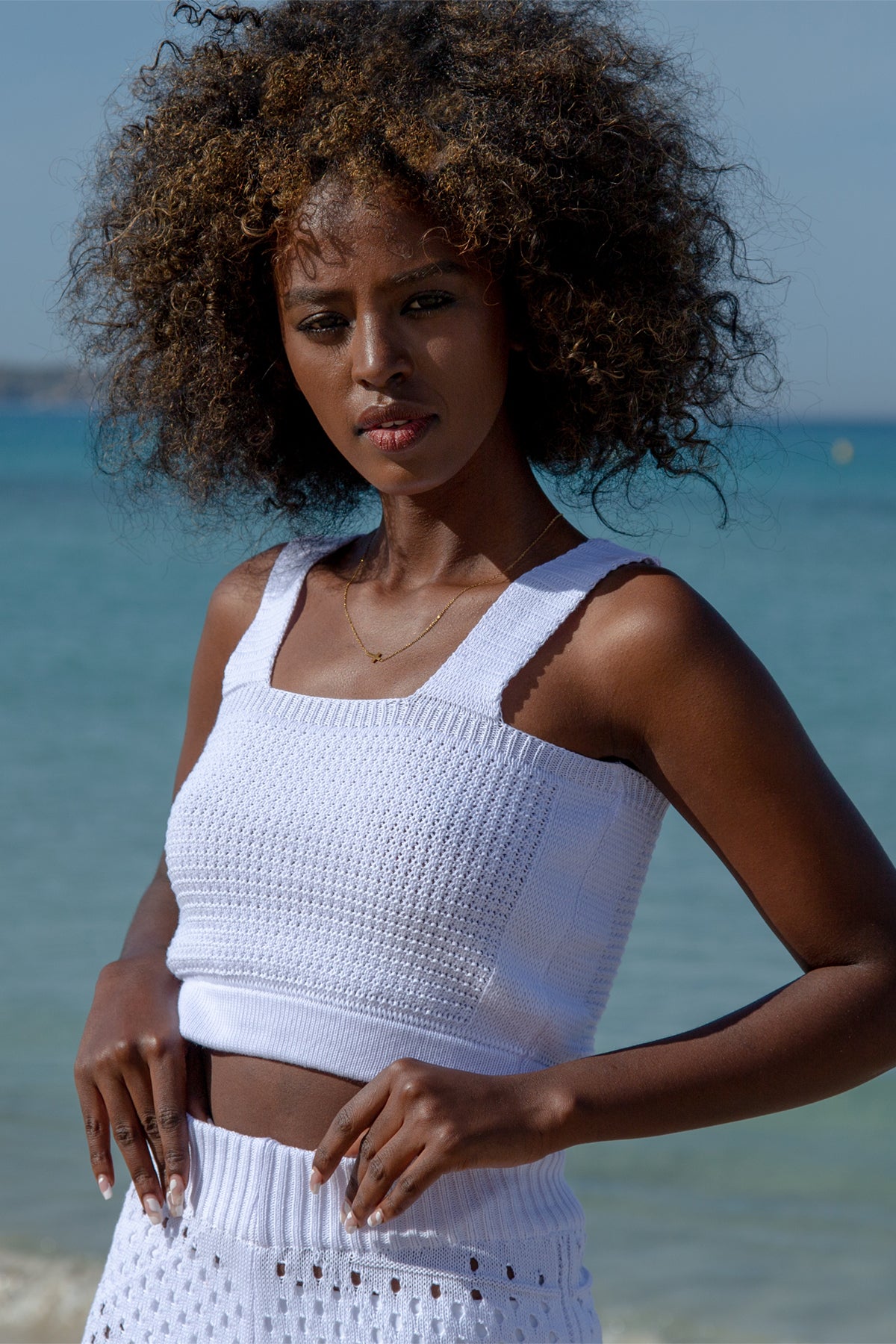 Bawełniany ażurowy komplet spodnie i top biały - 6