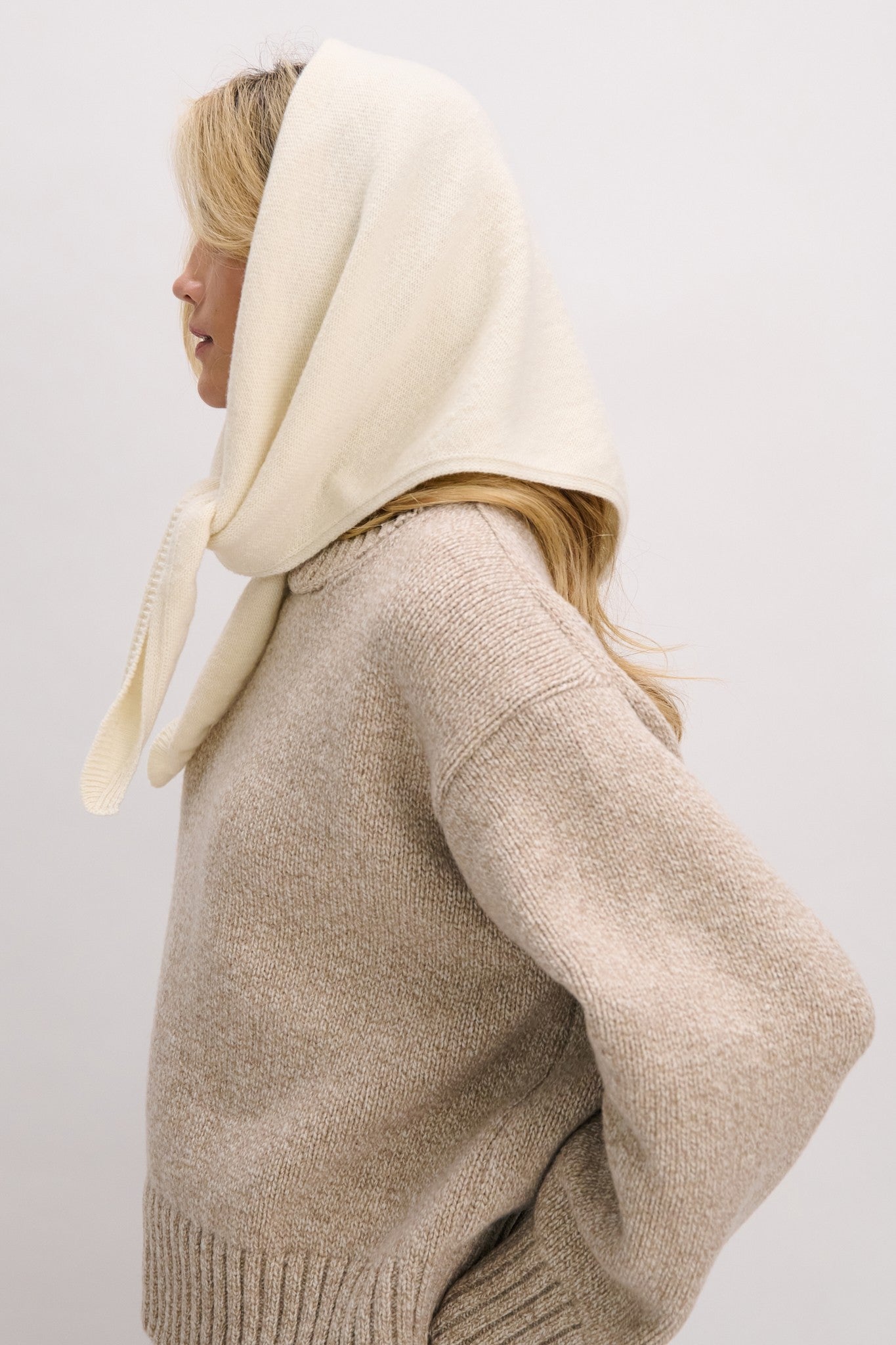 Chusta z wełny merynos Nordic Calm ecru - 2