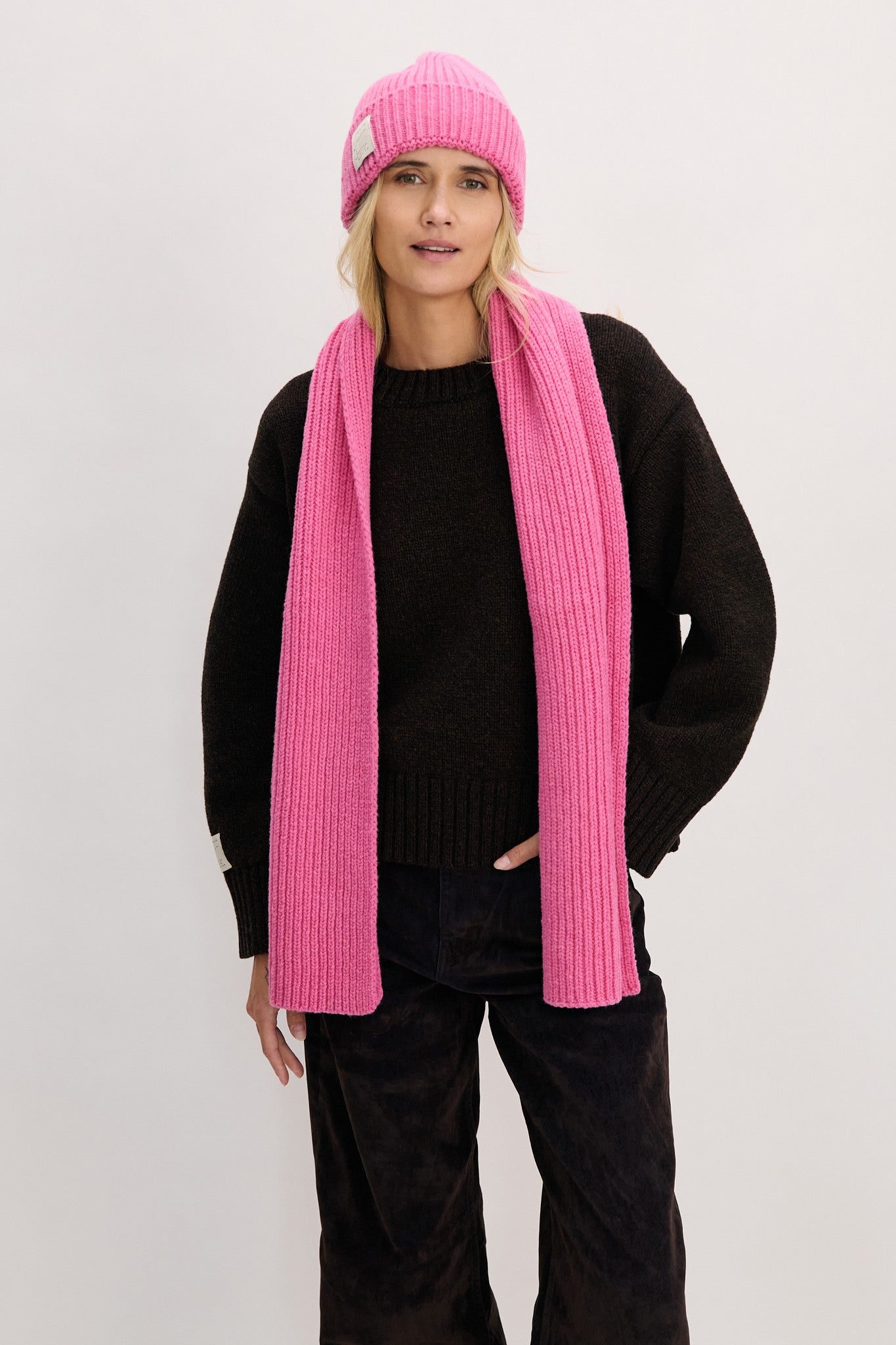 Czapka z wełny merynos w prążek PURE różowy - 4