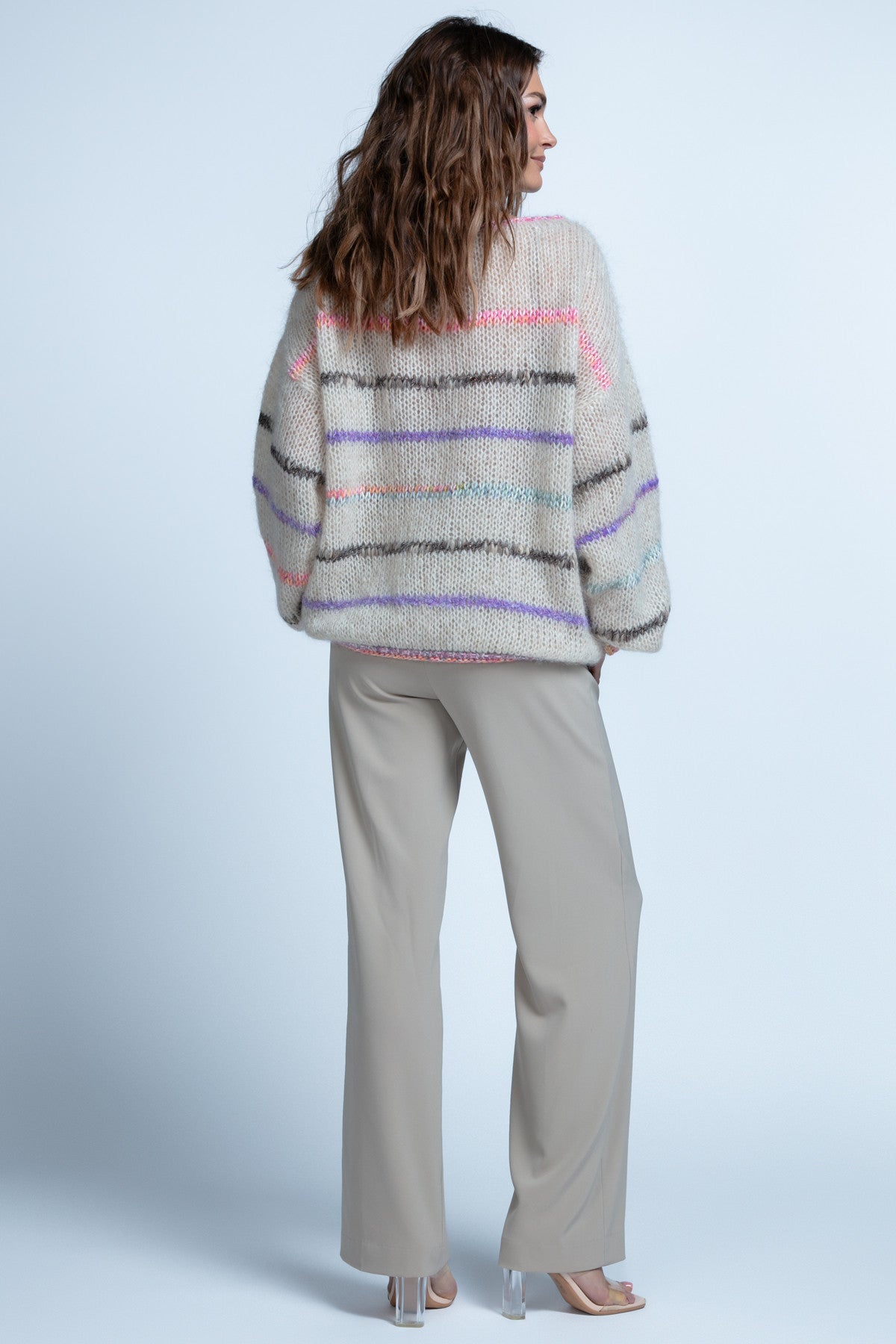 DELIKATNY SWETER Z WEŁNY ALPAKI beżowy - 3