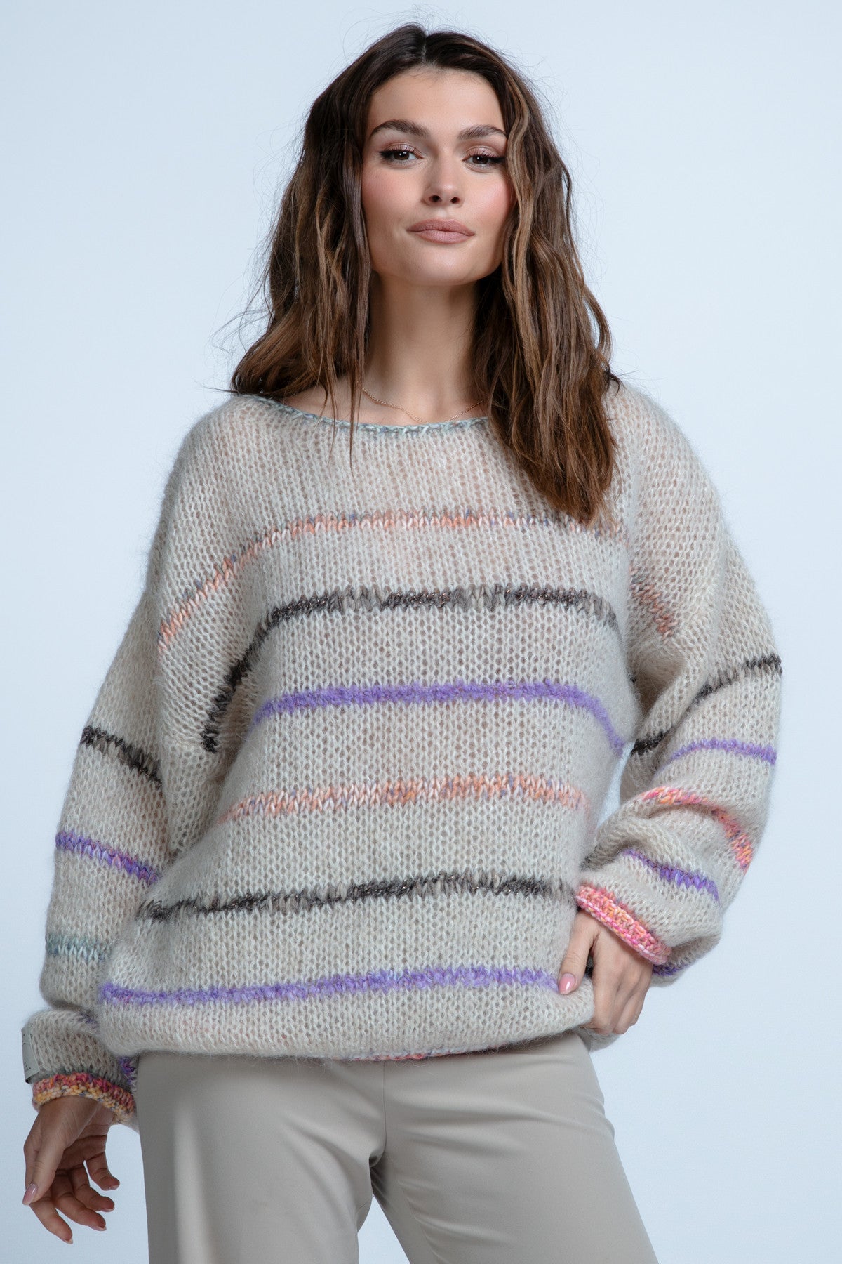 DELIKATNY SWETER Z WEŁNY ALPAKI beżowy - 1