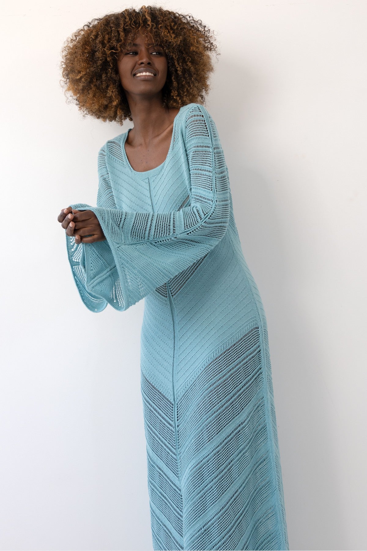 Długa ażurowa sukienka boho niebieski - 4