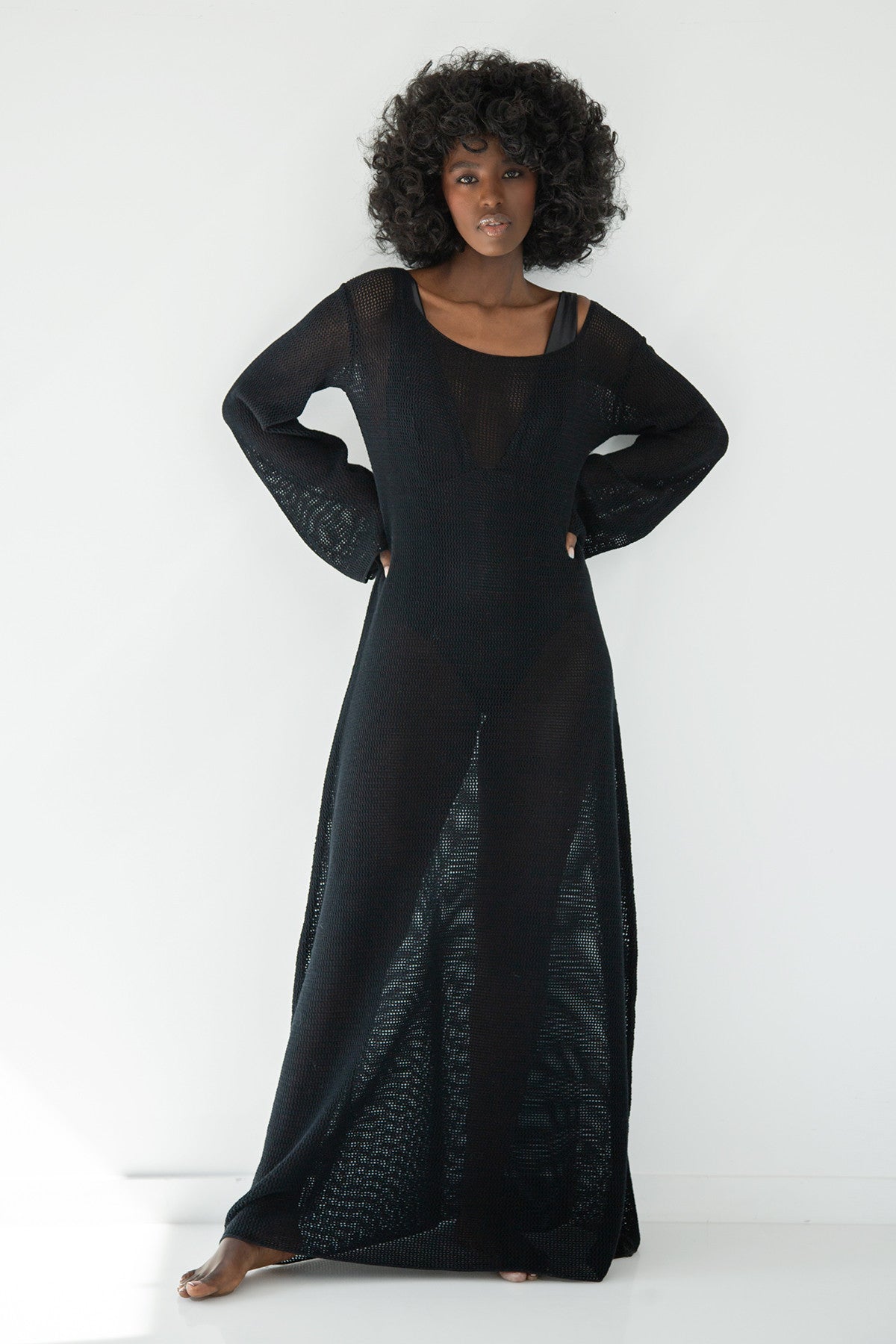 Długa ażurowa sukienka czarny - 6