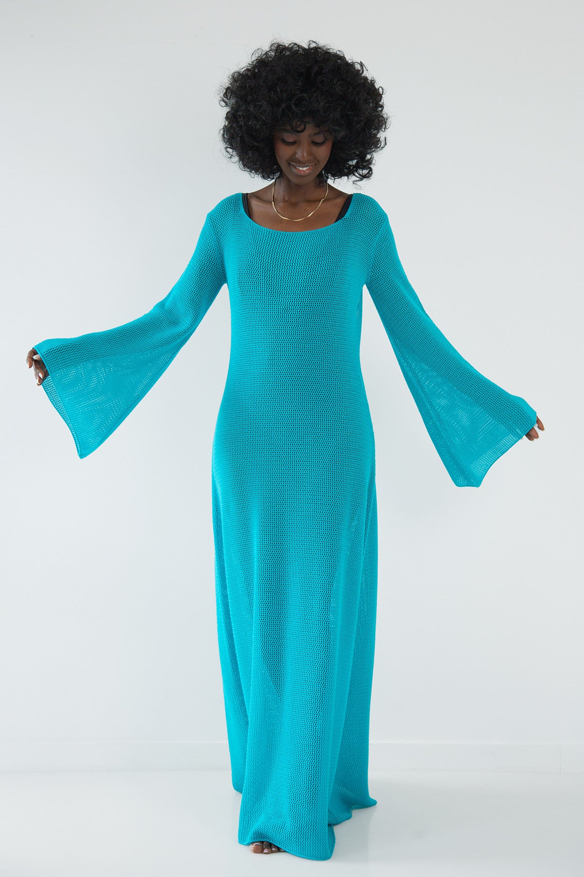 Długa ażurowa sukienka niebieski - 1