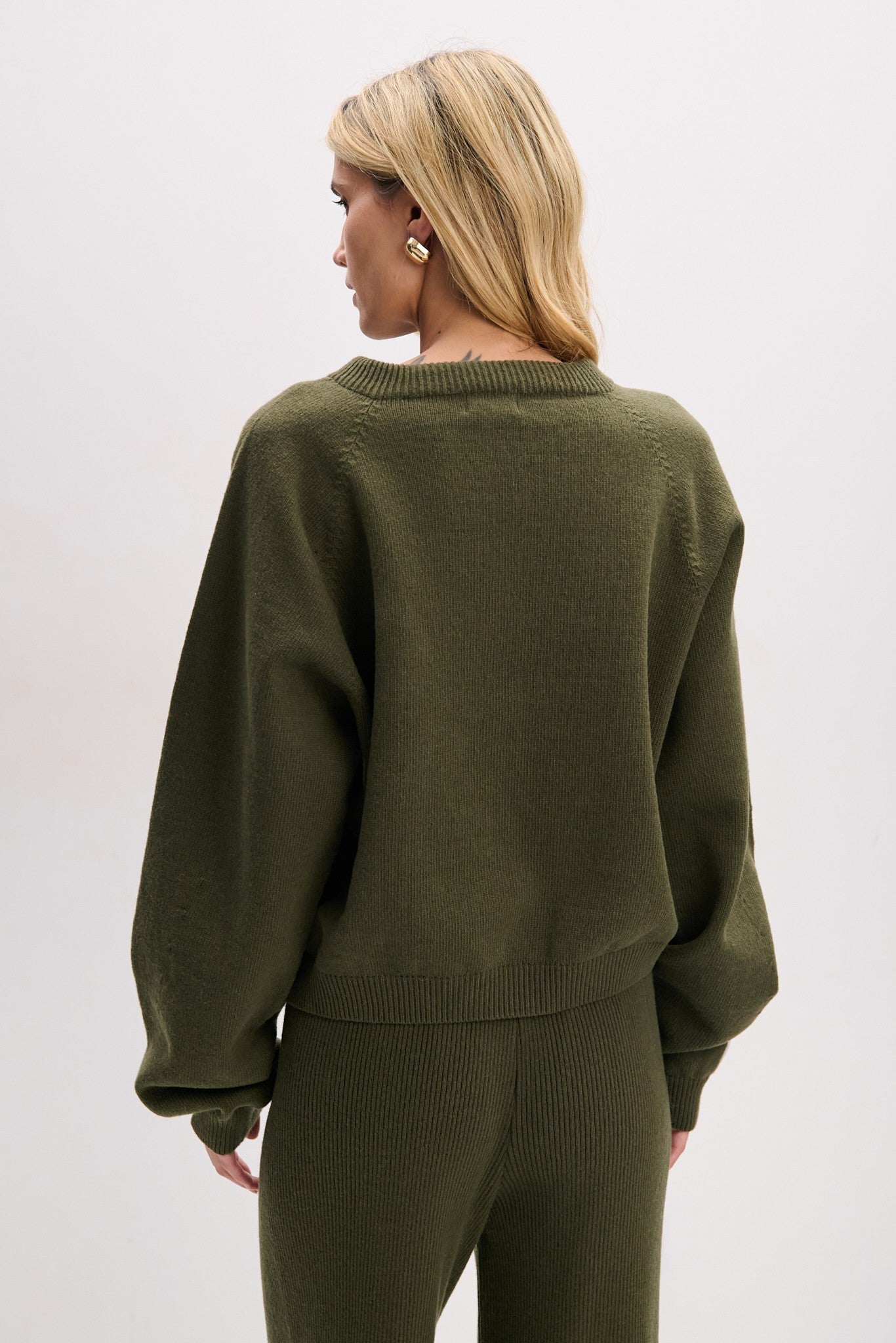 Długie spodnie z wełny merynos oliwka oliwkowy - 4