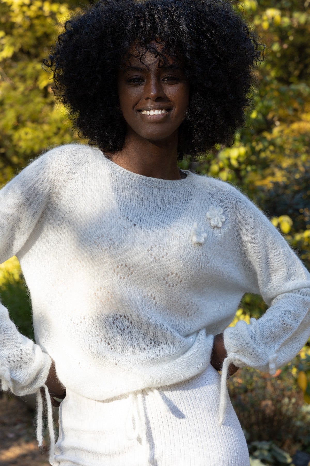 Elegancki sweter z wełny suri ręcznie zdobiony ecru - 5