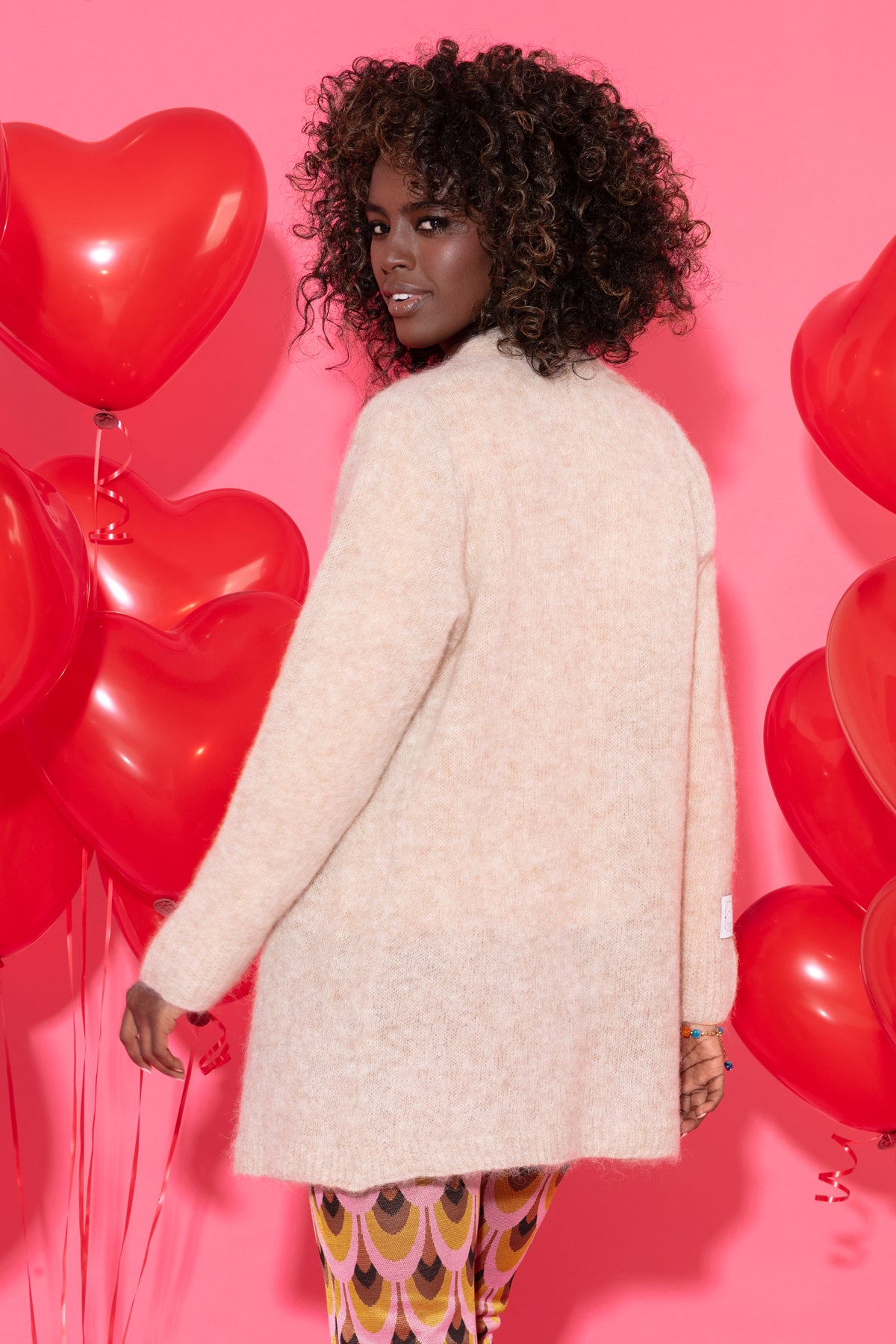 Elegancki zapinany Kardigan z wełny alpaki beżowy - 8