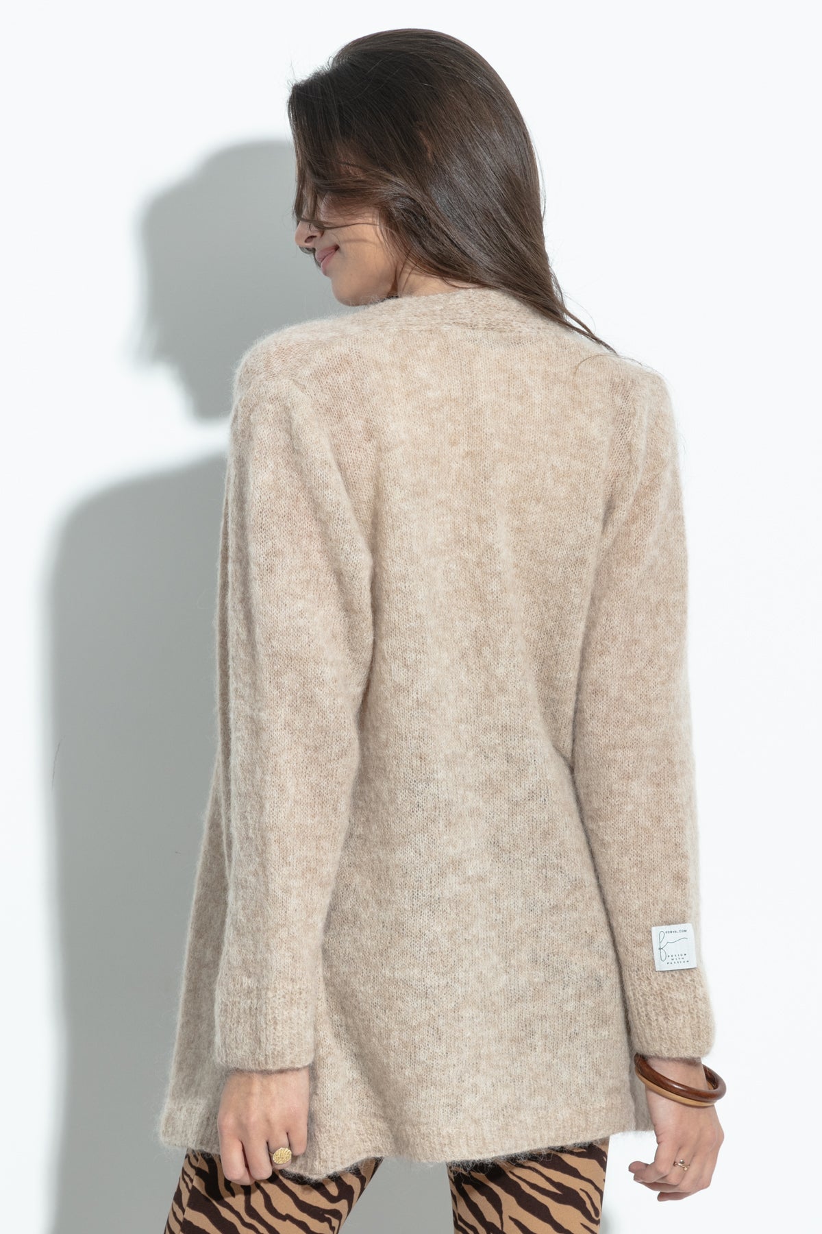 Elegancki zapinany Kardigan z wełny alpaki beżowy - 4