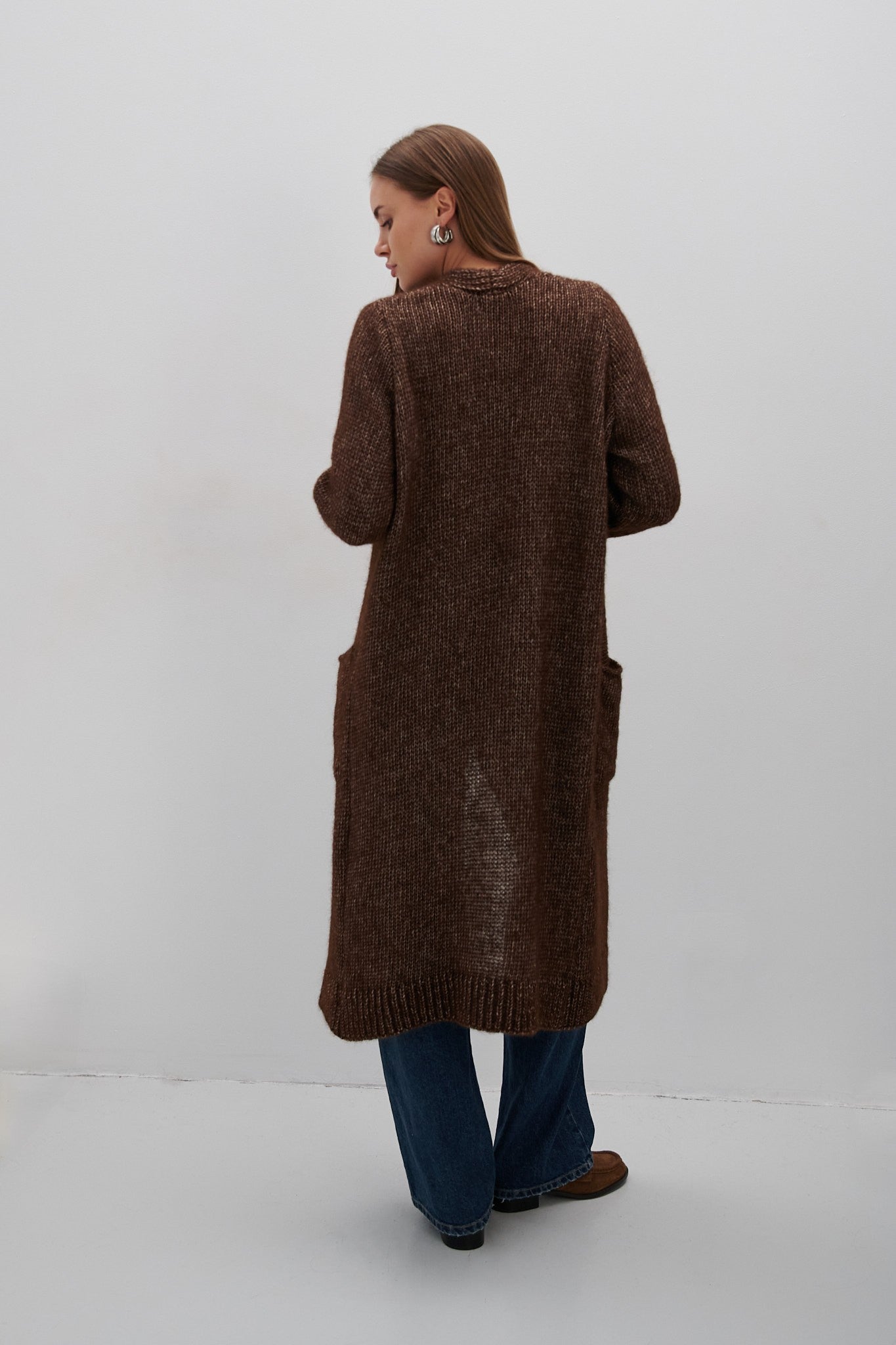 KLASYCZNY KARDIGAN DREAM LAYER Z NIEFARBOWANEJ WEŁNY ALPAKI I BAWEŁNY MAKO brązowy - 6