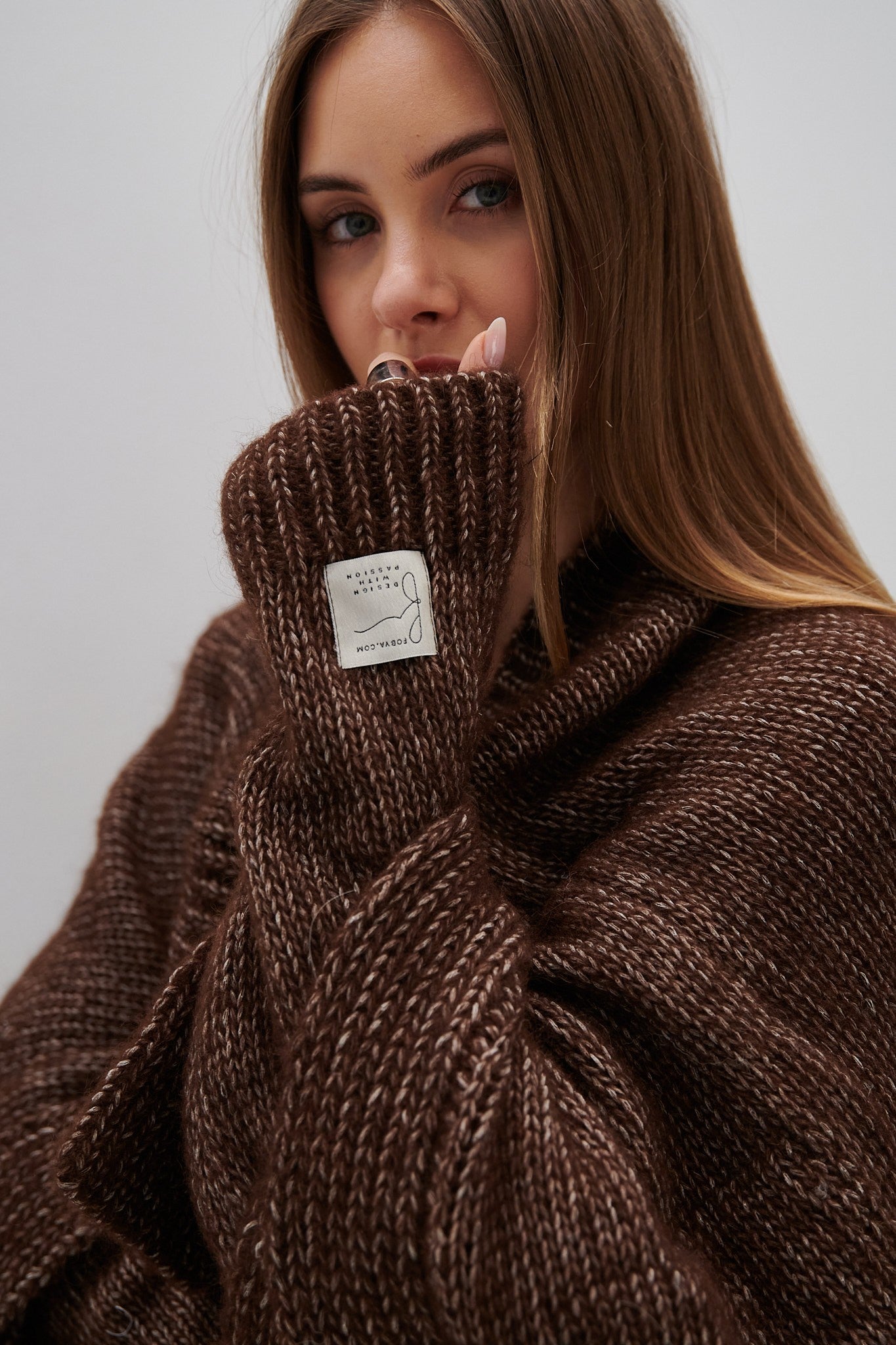 KLASYCZNY KARDIGAN DREAM LAYER Z NIEFARBOWANEJ WEŁNY ALPAKI I BAWEŁNY MAKO brązowy - 4