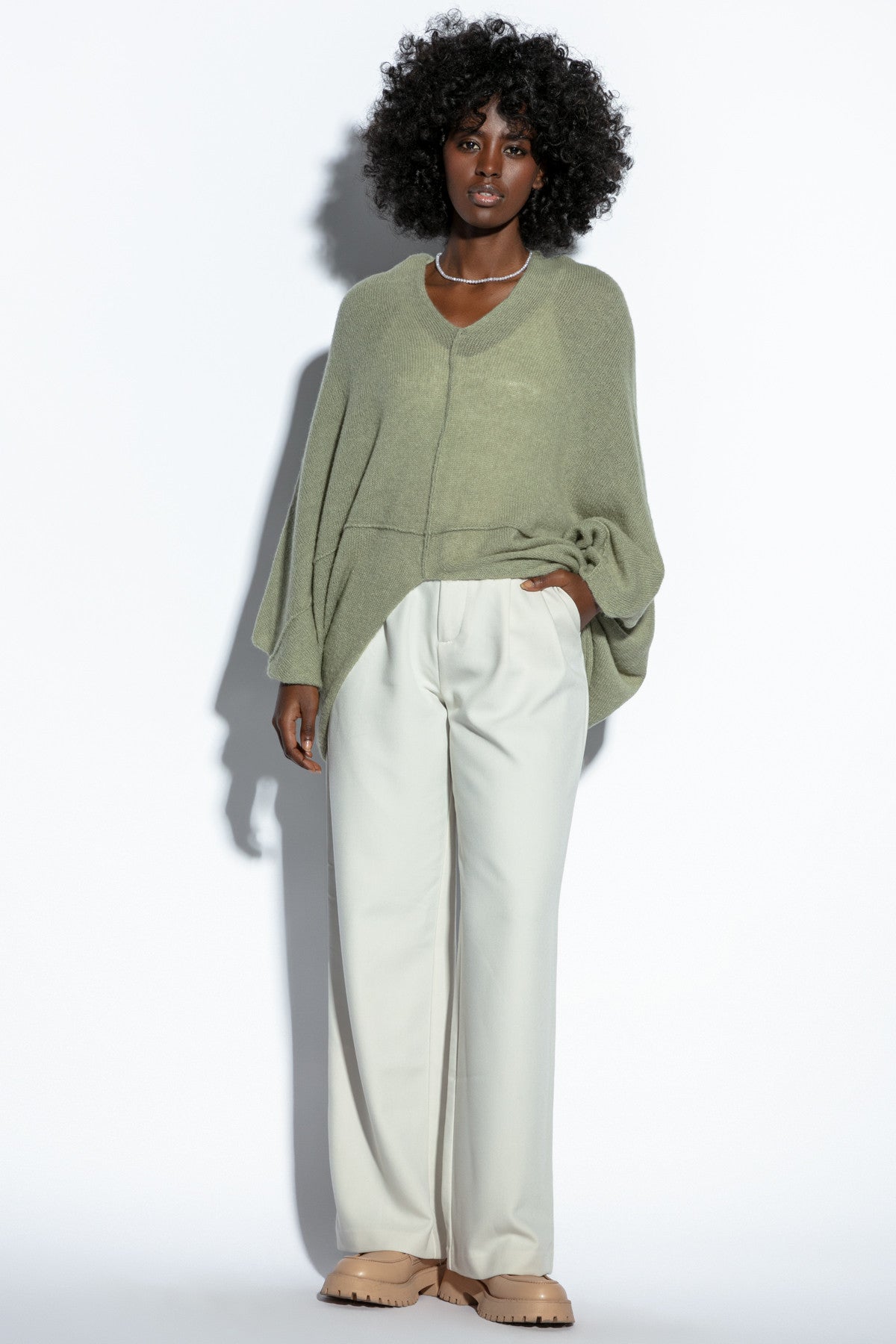 Luźny elegancki jedwabny sweter narzutka pistacjowy - 1