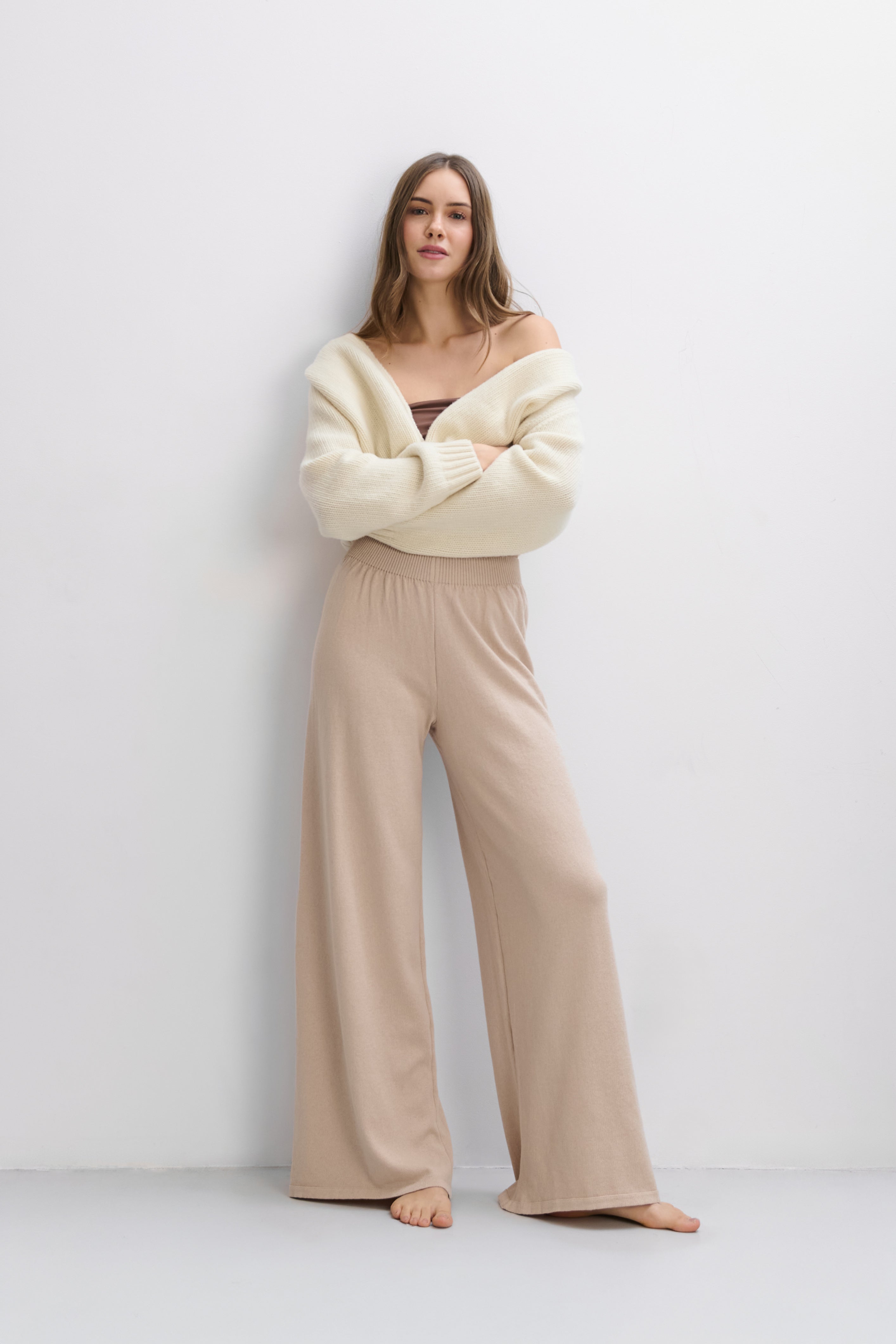 Spodnie z bawełny organicznej i kaszmiru Cashmere Ease beżowe