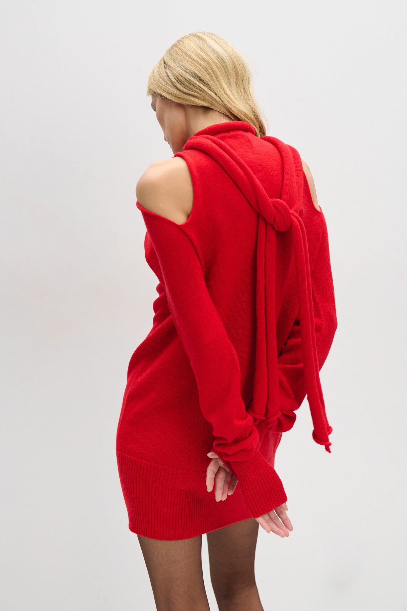 Sukienka sweter z wełny merynos Endless Form czerwony - 8