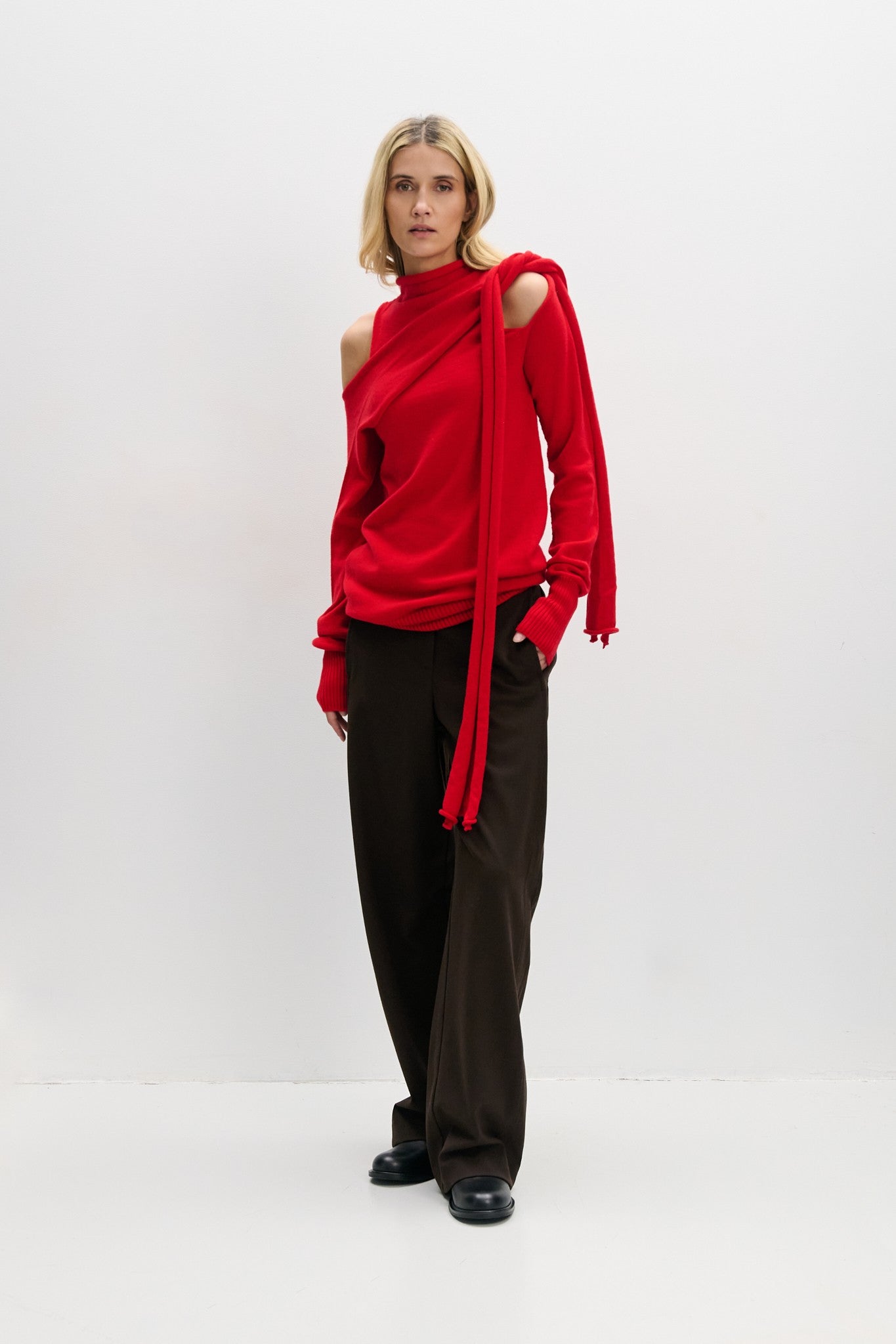 Sukienka sweter z wełny merynos Endless Form czerwony - 9