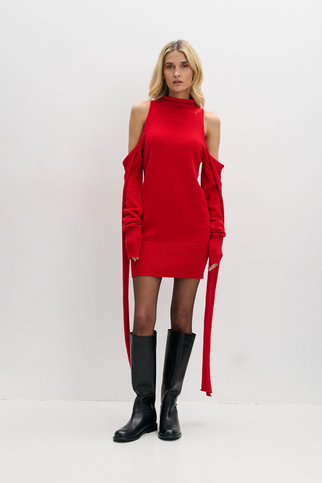Sukienka sweter z wełny merynos Endless Form czerwony - 1