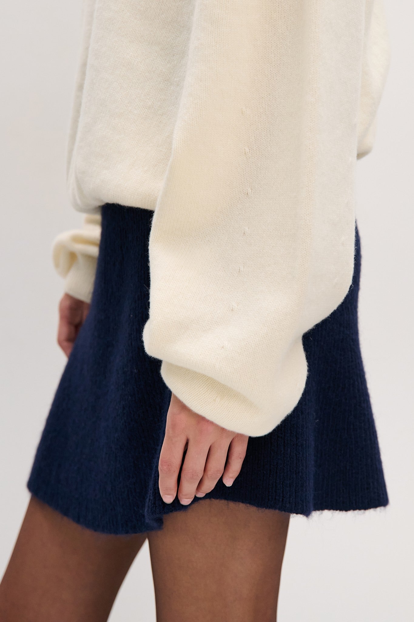 Sweter z kaszmiru Cashmere Velvet Air ecru - 3