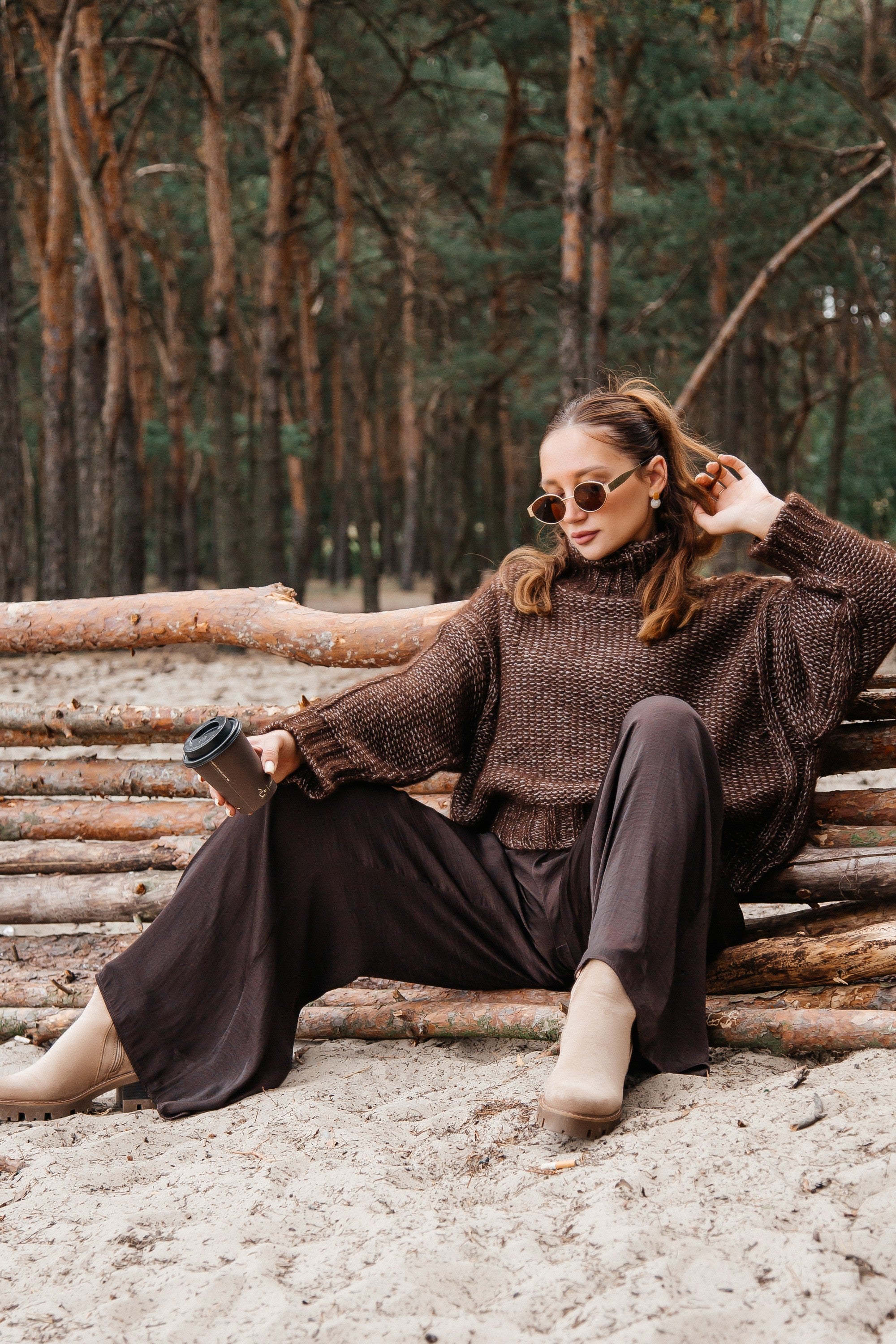 Sweter z niefarbowanej wełny alpaki i bawełny mako brązowy - 8