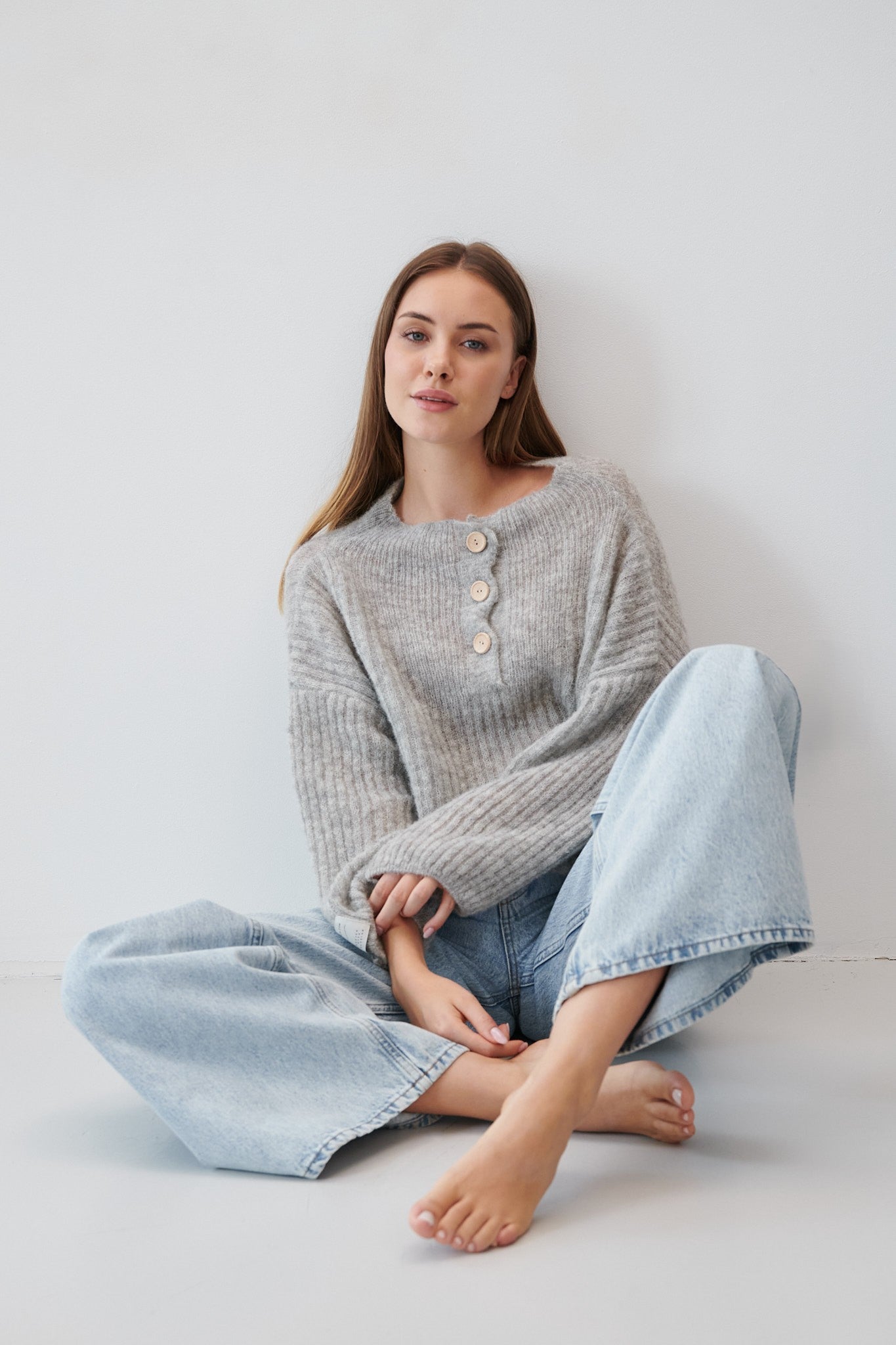 Sweter z wełny alpaki zapinany szary - 1