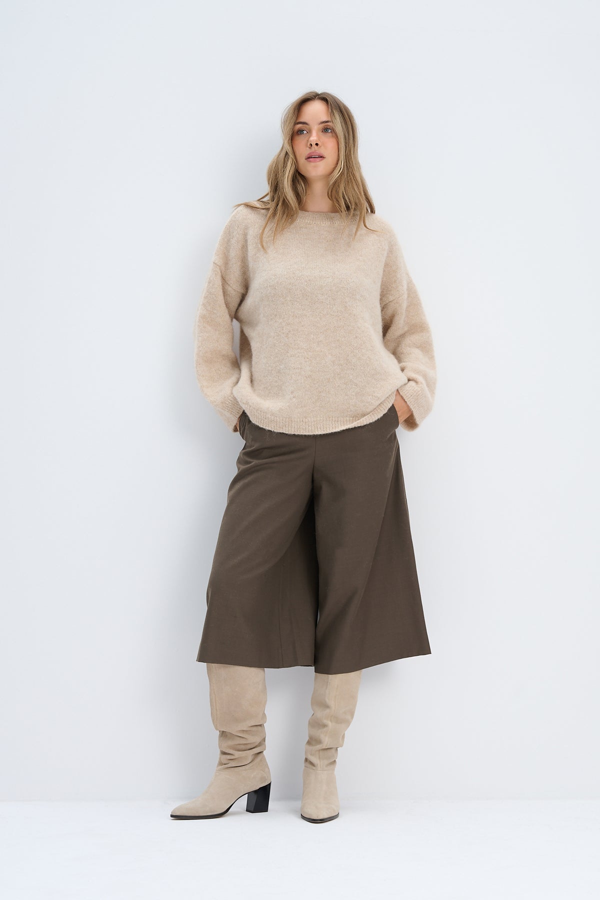 Sweter z wełny alpaki Avalon beżowy