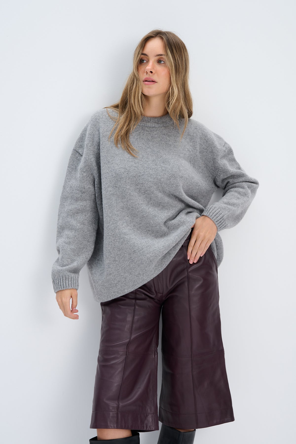 Sweter z kaszmiru i wełny merynos Éloise szary