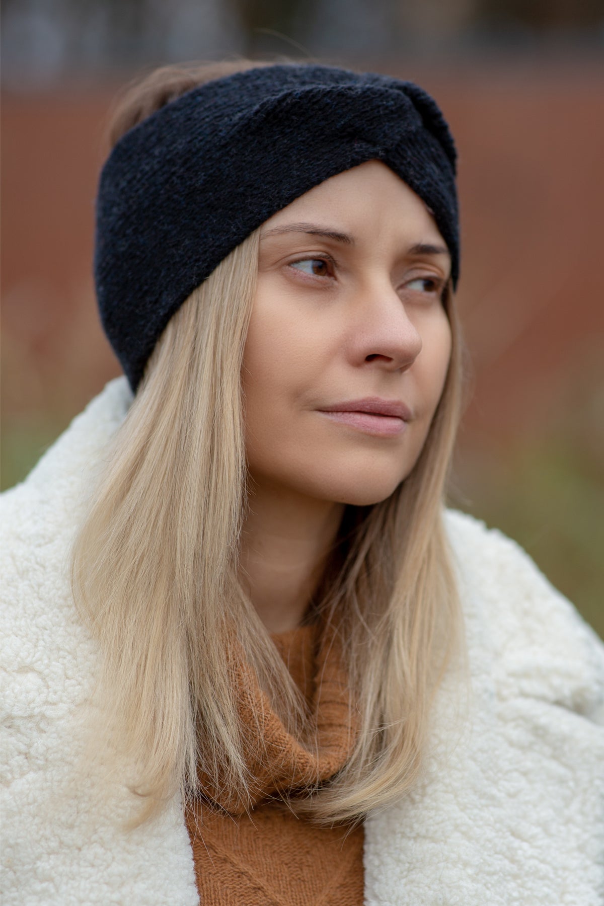 Wełniana opaska czarny - 3