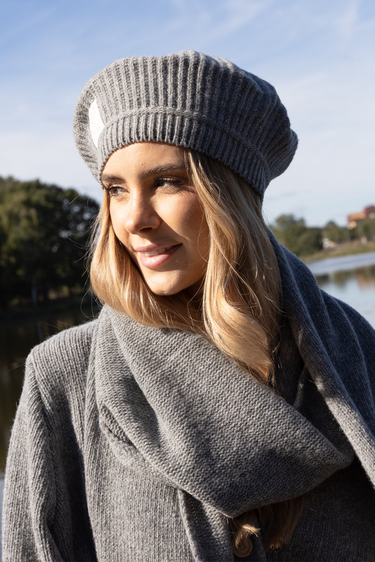 Wełniany beret szary - 6