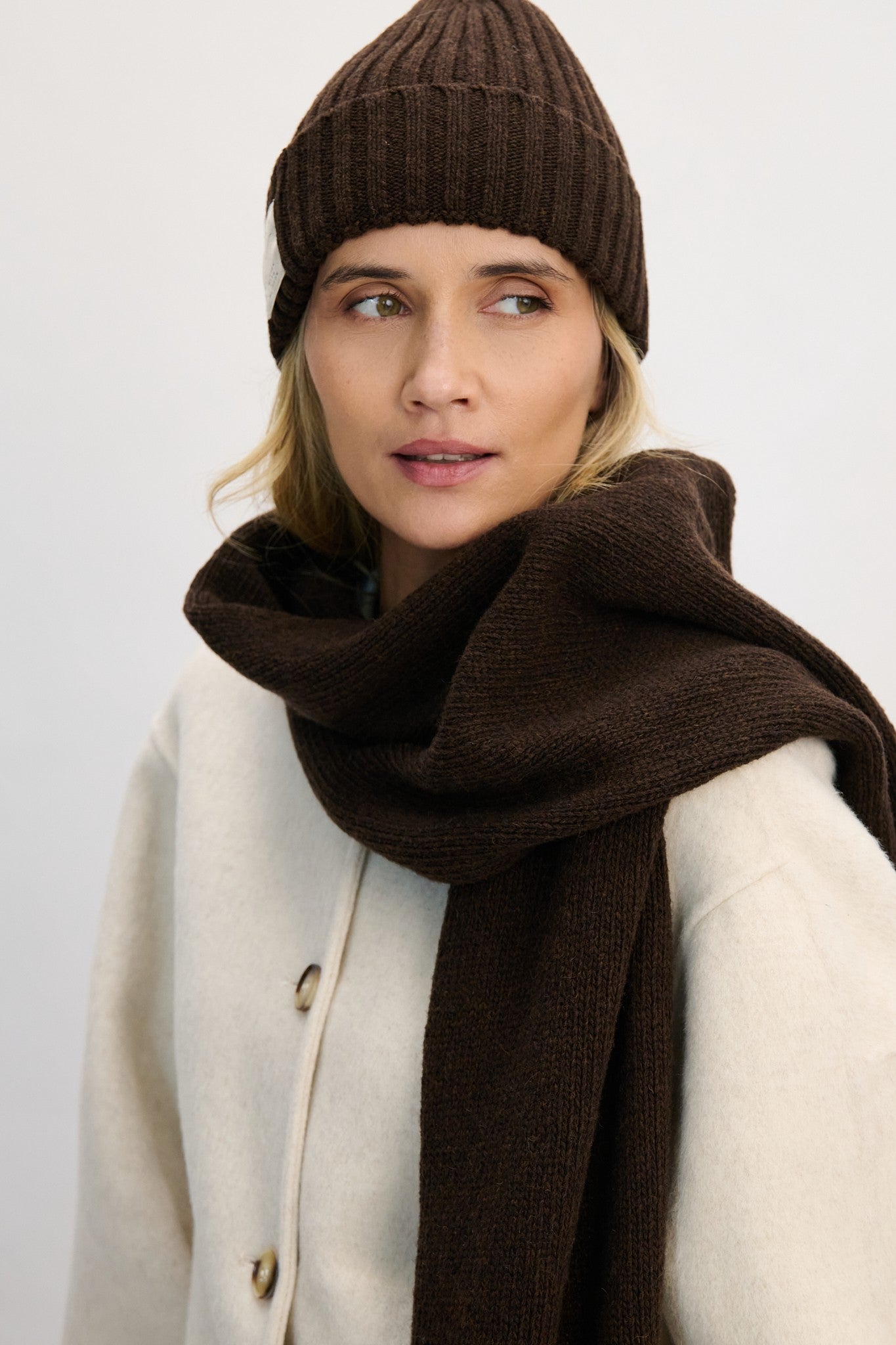 Wełniany szal brązowy - 2