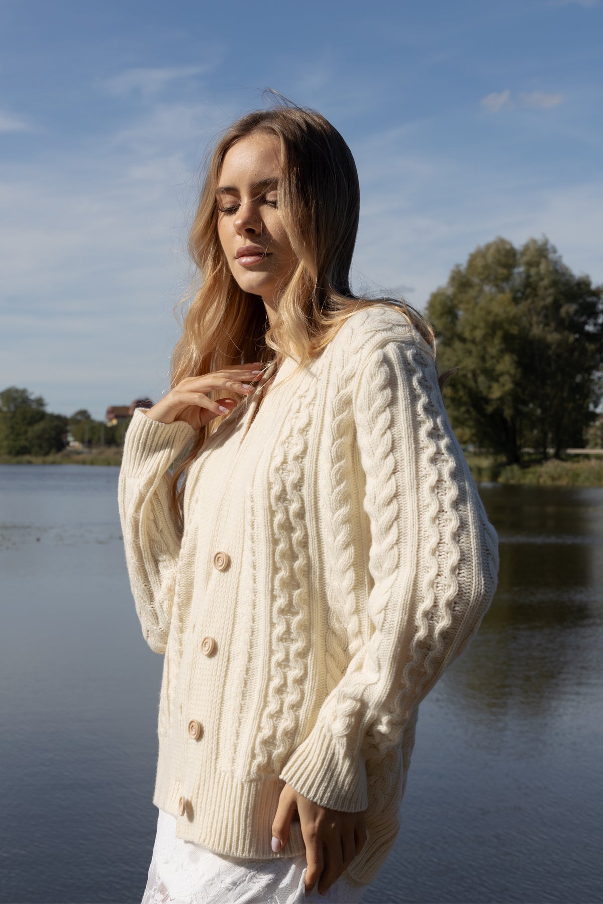 Zapinany wełniany kardigan ecru - 1