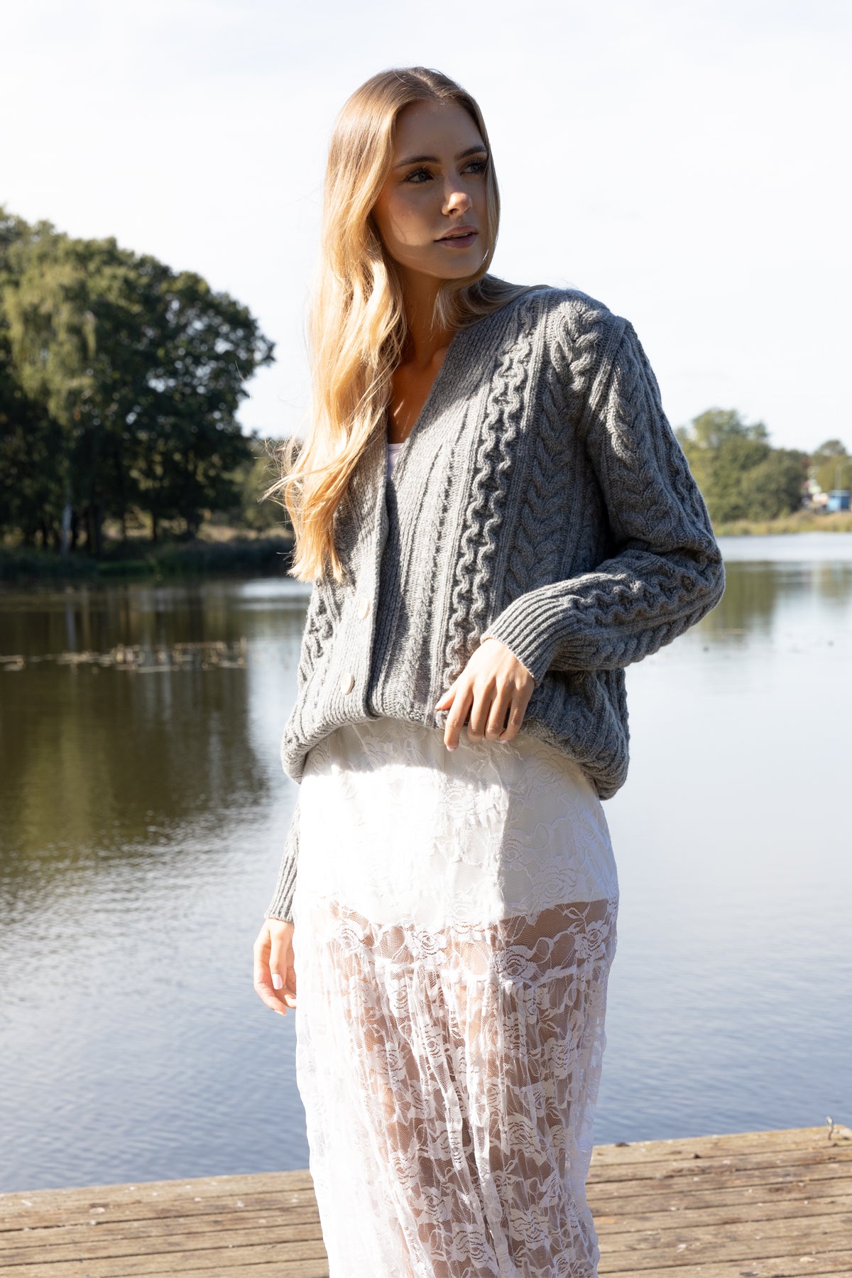 Zapinany wełniany kardigan szary - 1