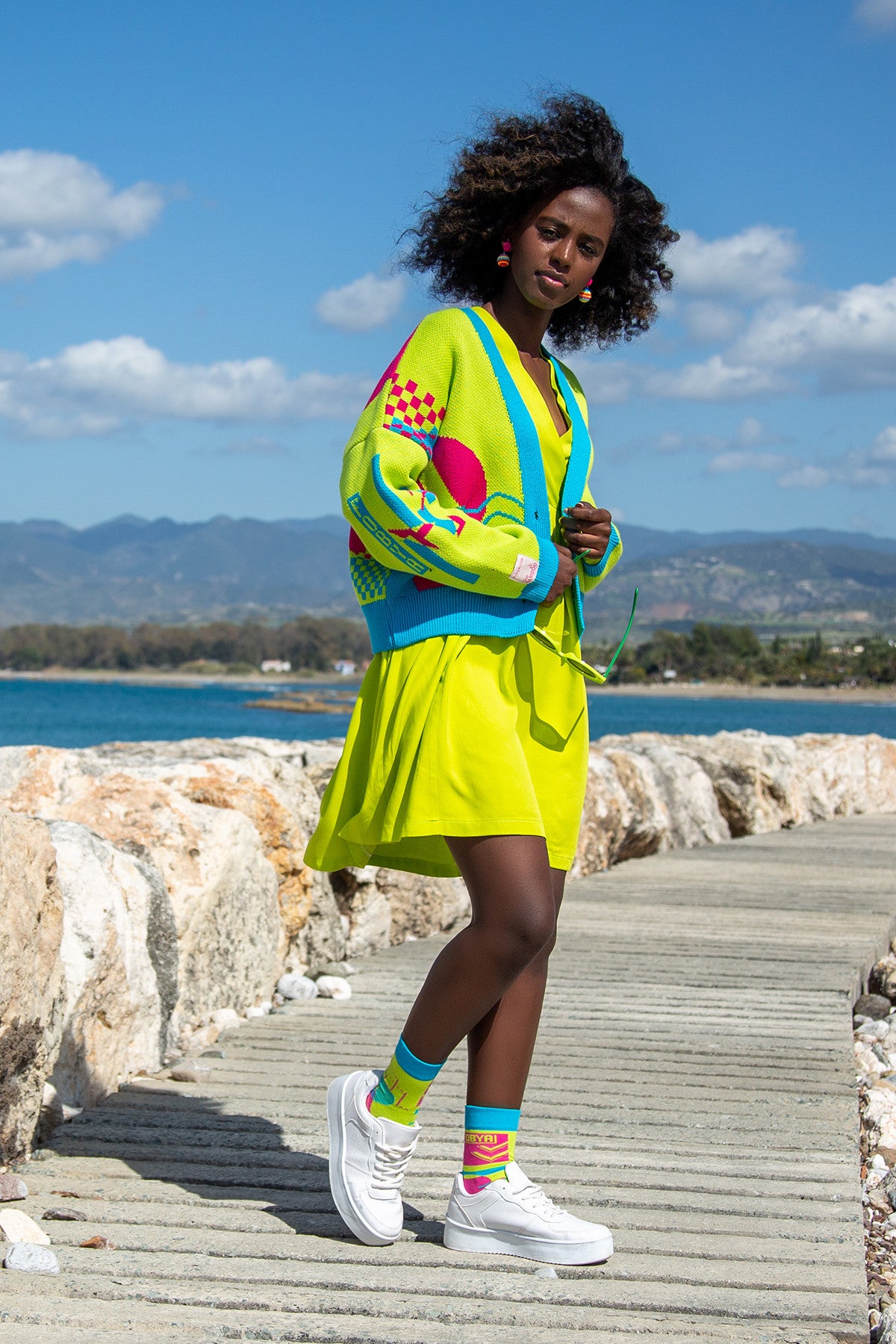 Zapinany żakardowy kardigan z geometrycznym wzorem limonkowy - 21