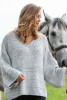 Sweter oversizowy F815 na wiosnę