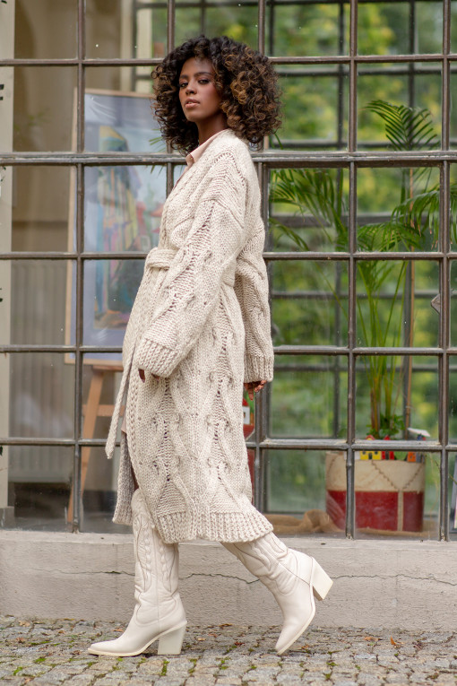 Long woolen cardigan with decorative chunky knit F1261