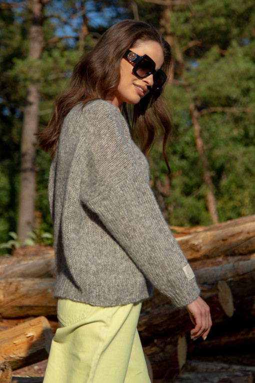 Klasyczny sweter z niefarbowanej wełny alpaki i bawełny maco F1740