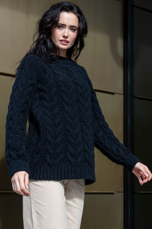 Warm sweater with a cable knit neckline F1747