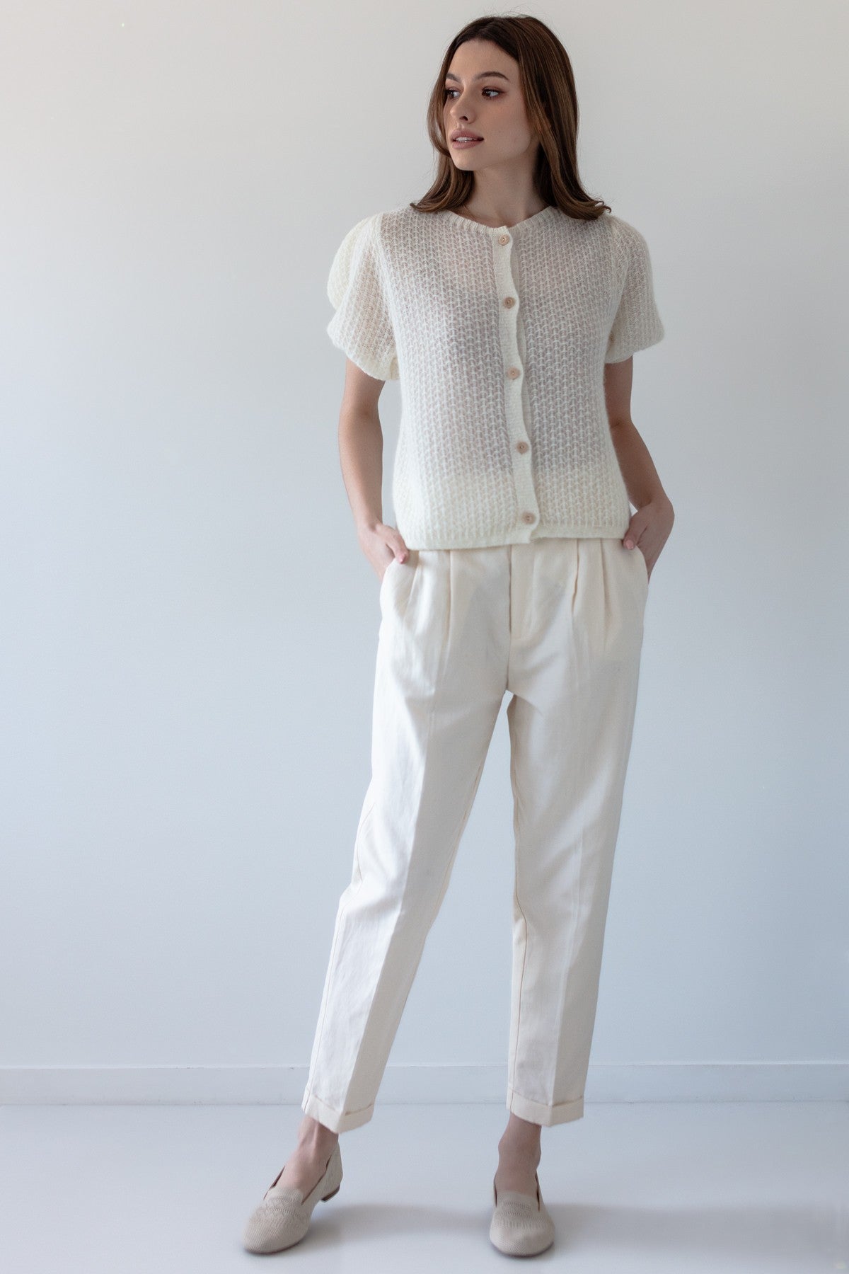 Zapinany sweter z wełny baby alpaka i wełny virgin różowy Ecru