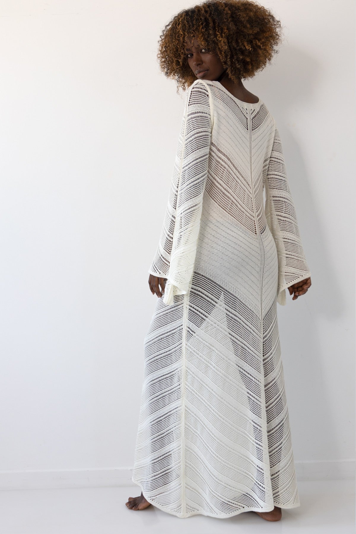 Długa ażurowa sukienka boho beżowy Ecru