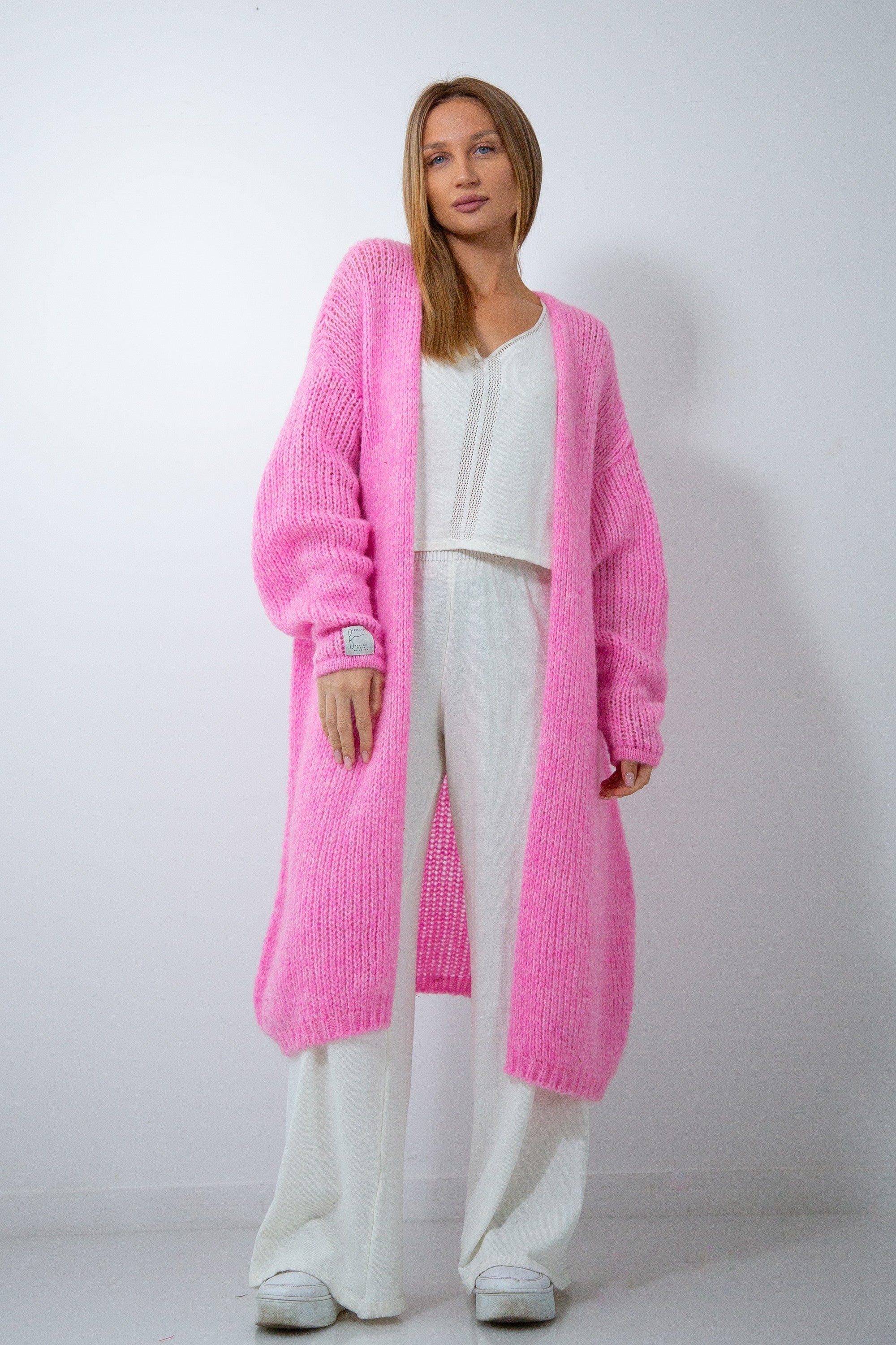 Długi wełniany kardigan beżowy Pink