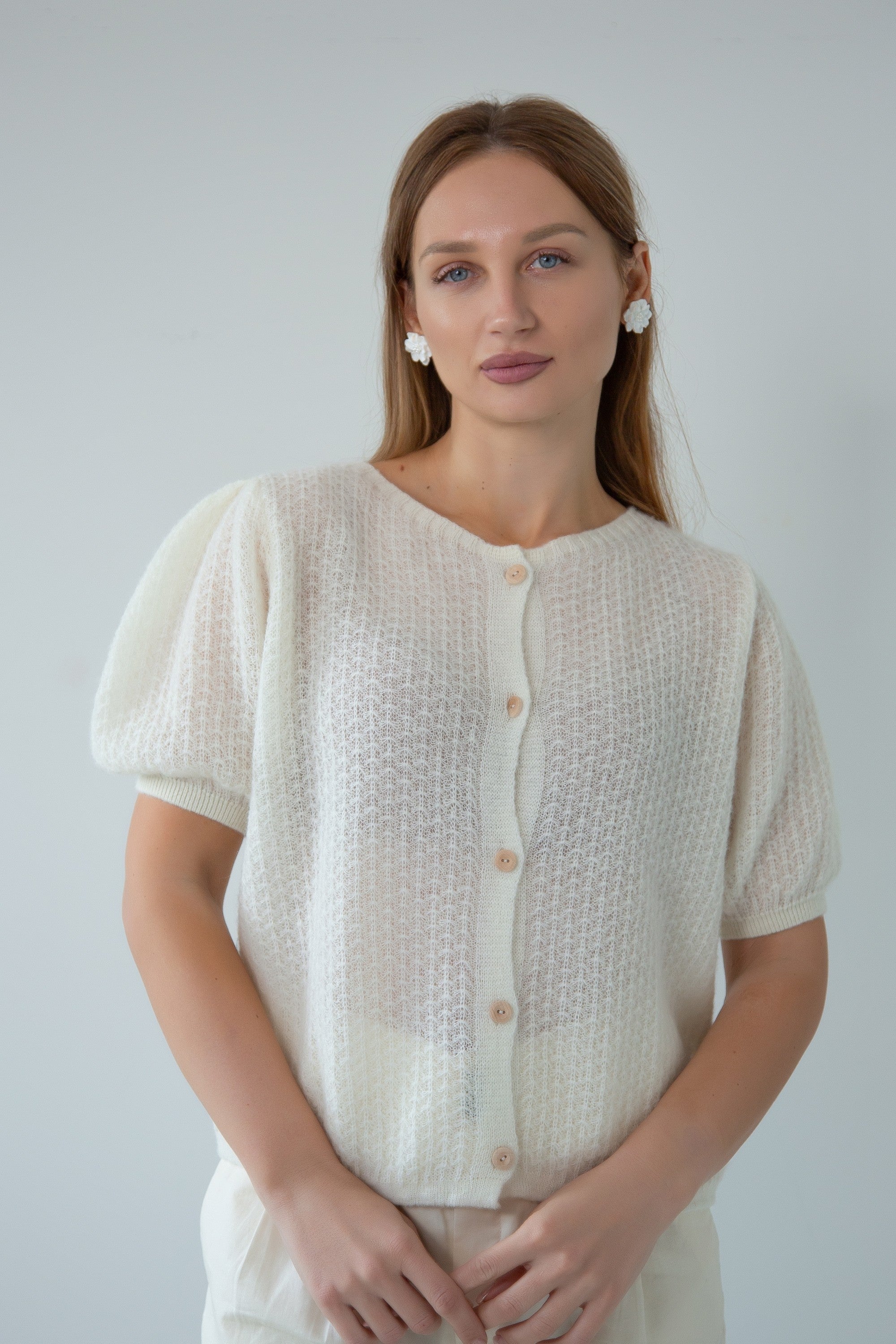 Zapinany sweter z wełny baby alpaka i wełny virgin różowy Ecru