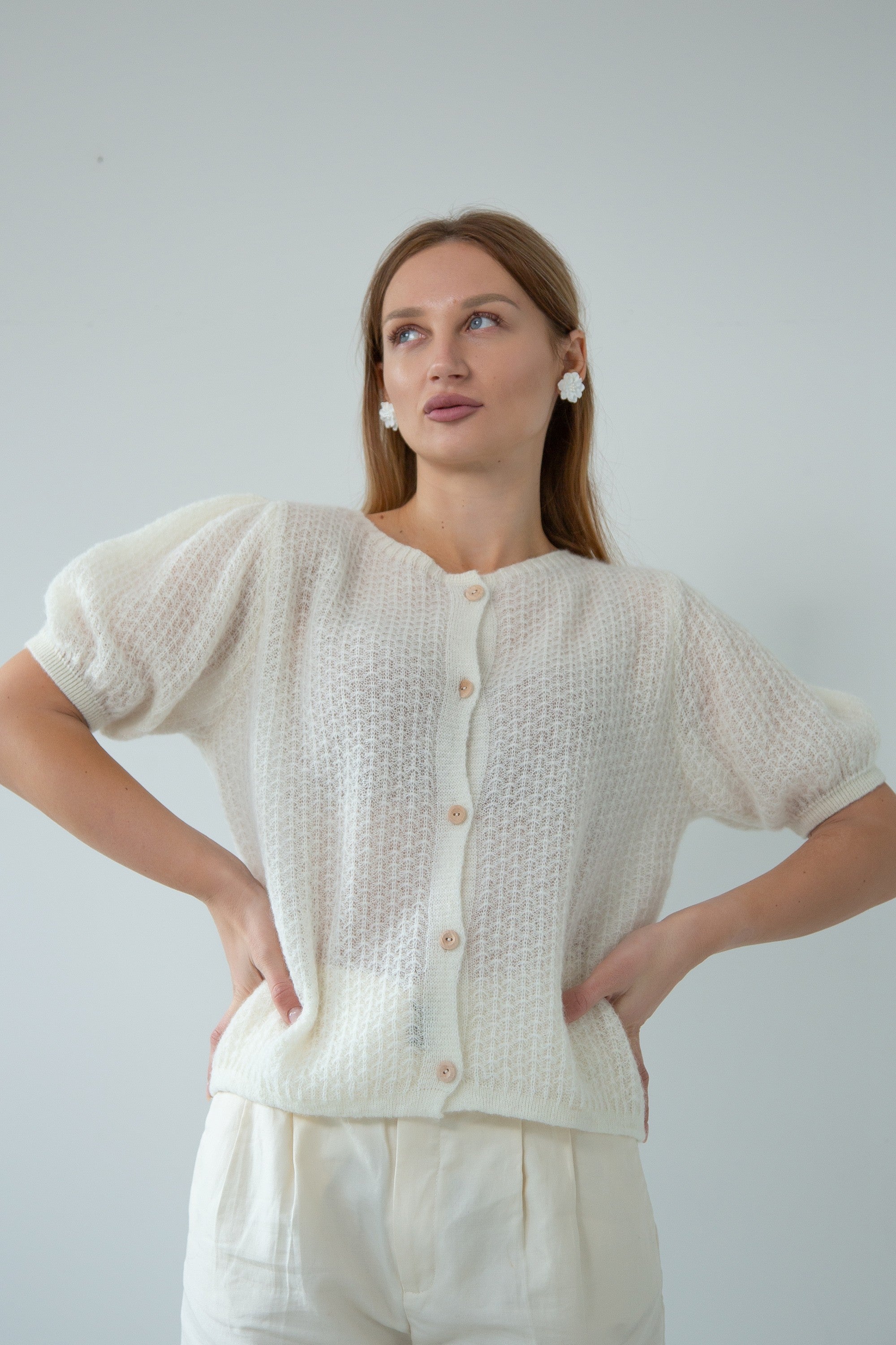 Zapinany sweter z wełny baby alpaka i wełny virgin różowy Ecru