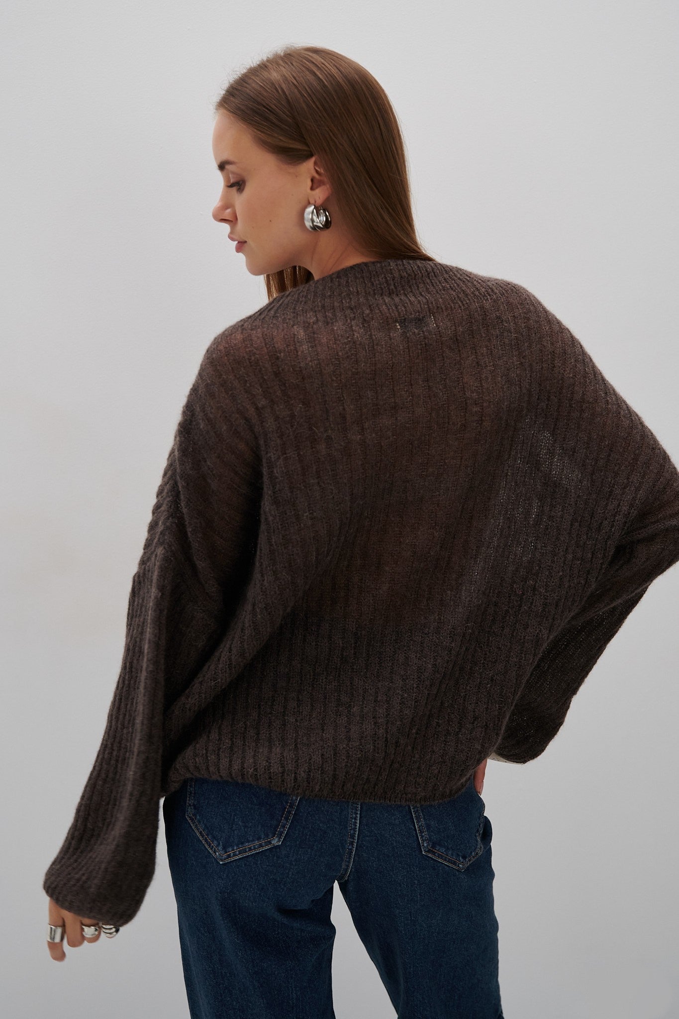 Sweter z wełny alpaki zapinany szary Brown