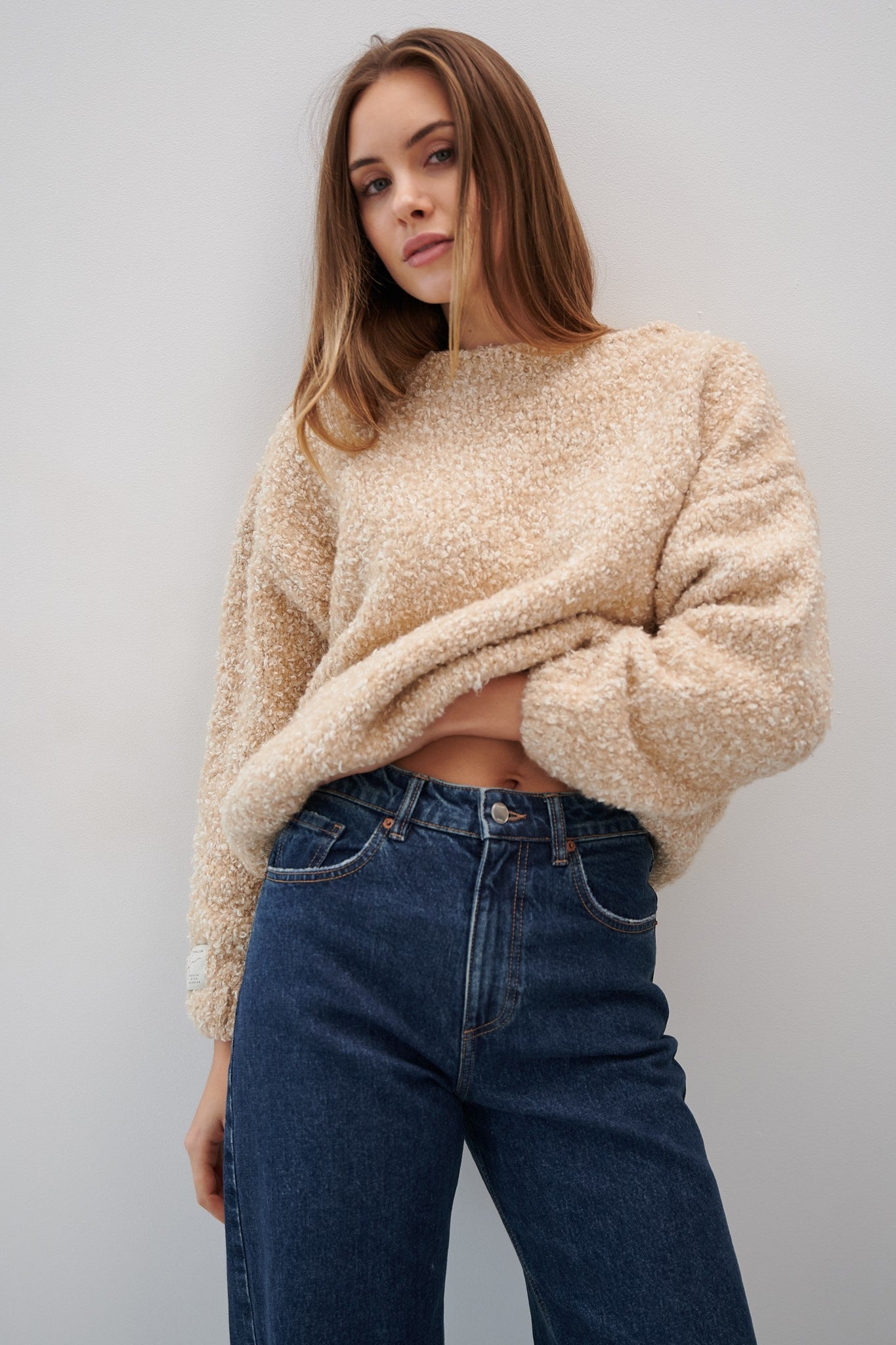 Sweter z wełny merynos bucle Nature Loop beżowy