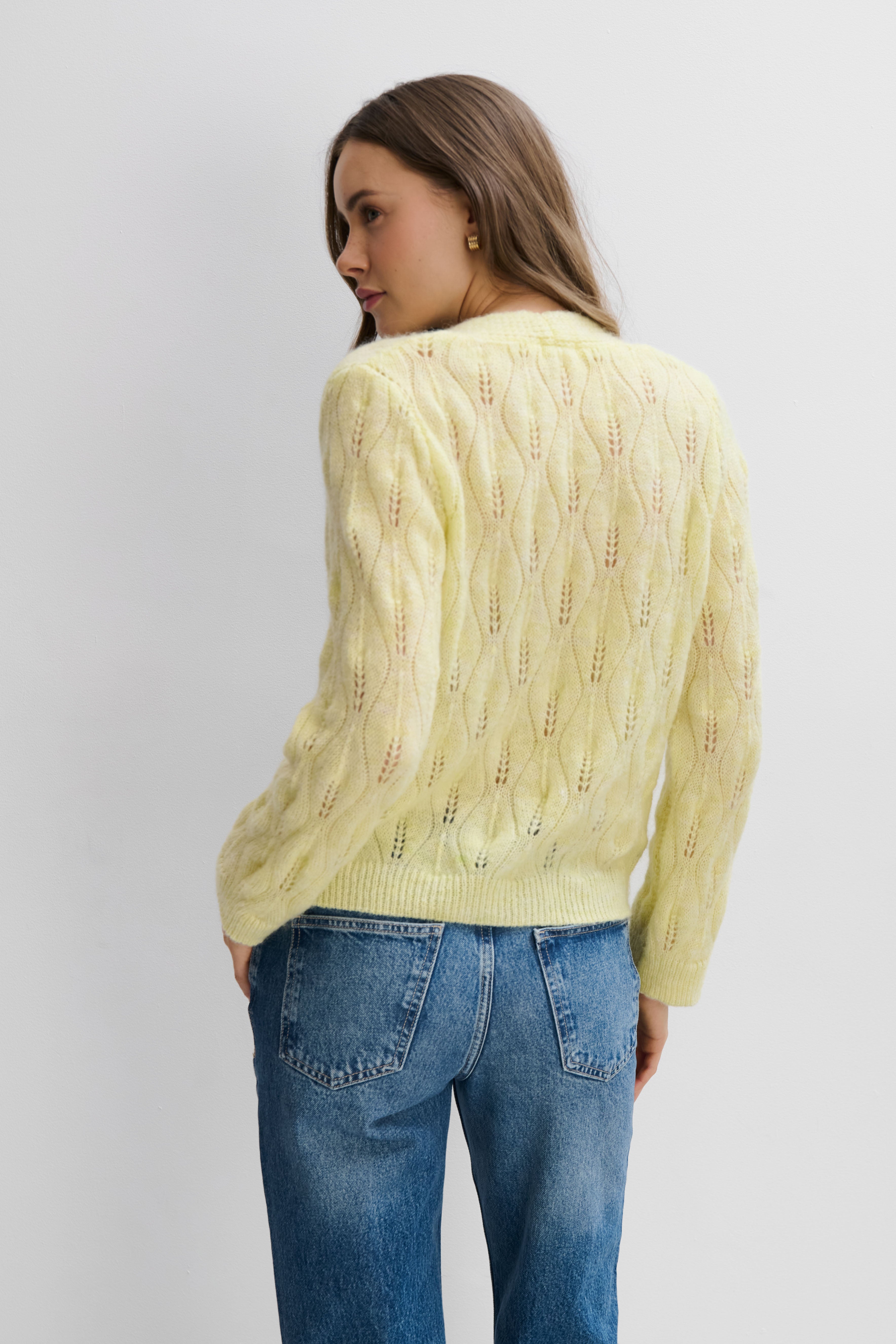 Delikatny kardigan mgiełka z wełny alpaki żółty