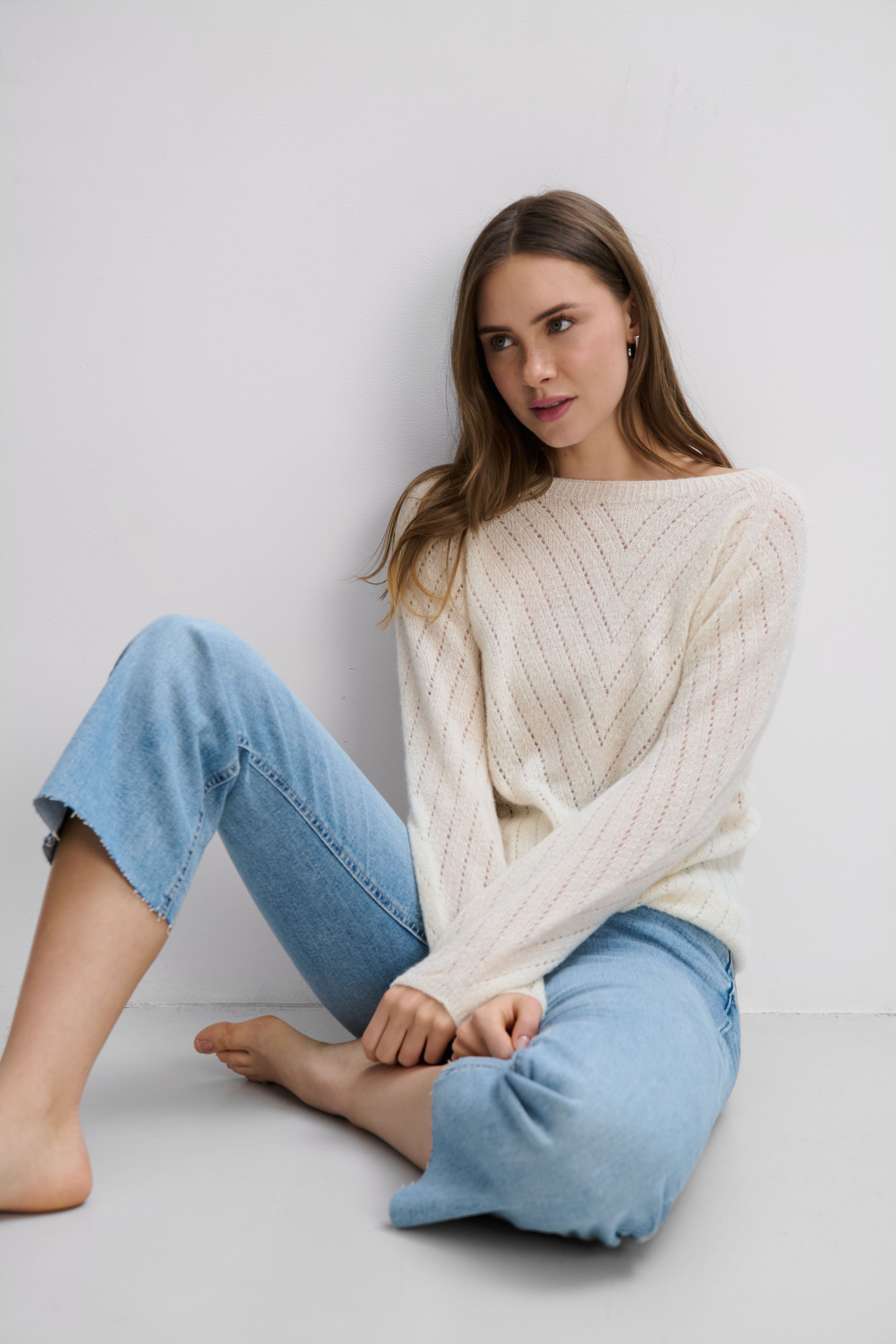 Klassischer ecrufarbener Pullover aus Seide und Alpakawolle